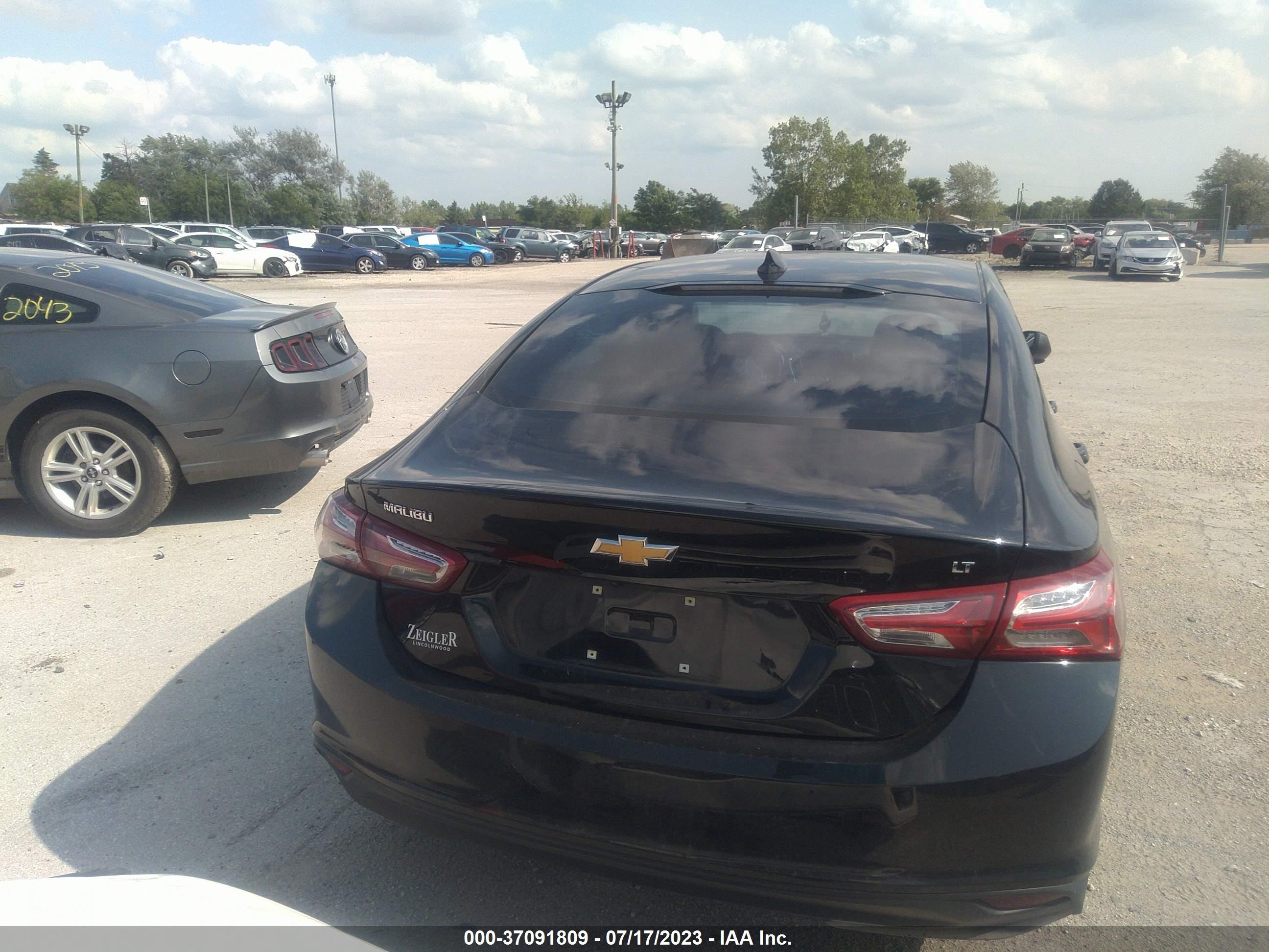 Photo 16 VIN: 1G1ZD5ST3KF159264 - CHEVROLET MALIBU 