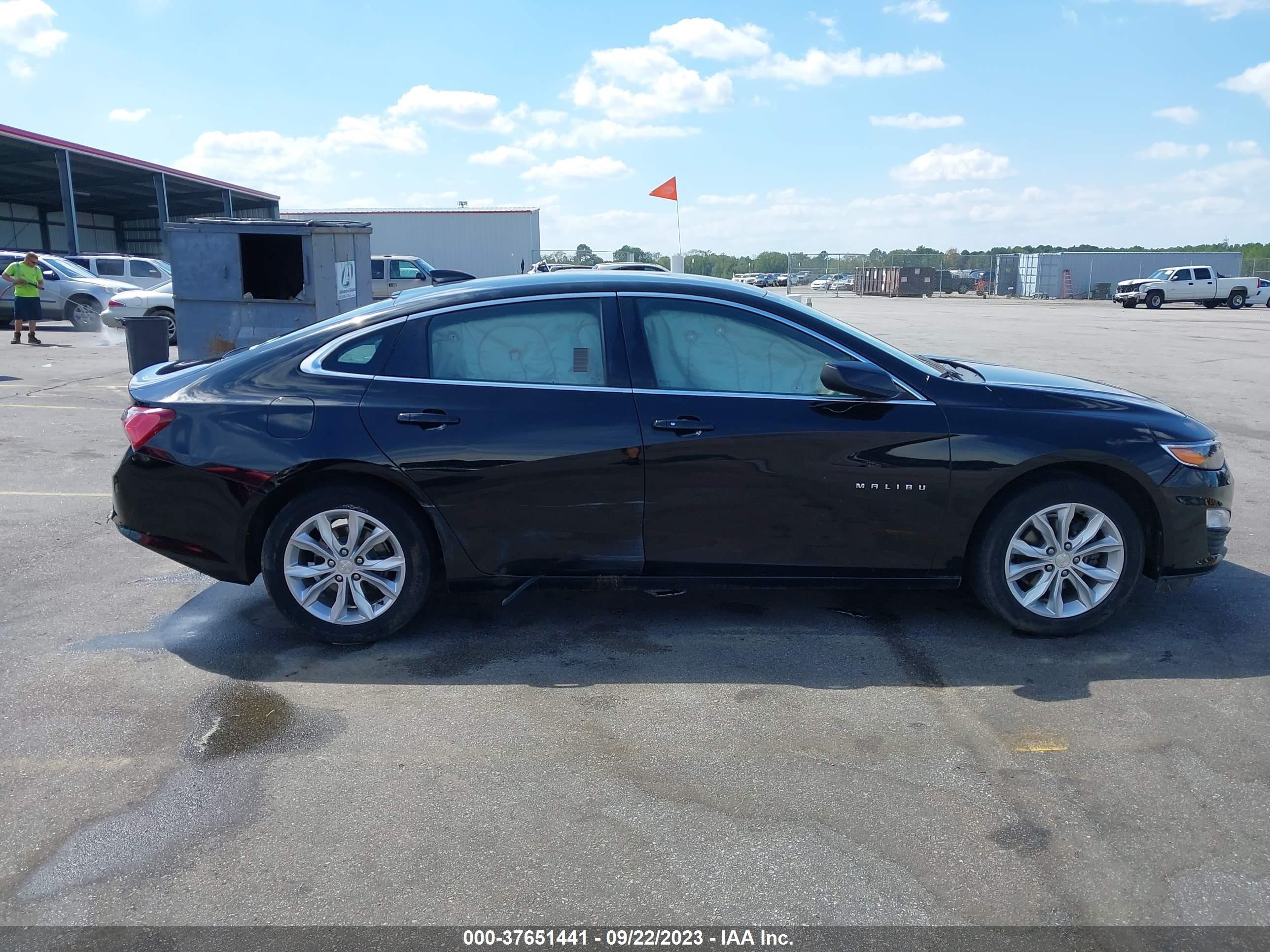 Photo 13 VIN: 1G1ZD5ST3KF204784 - CHEVROLET MALIBU 