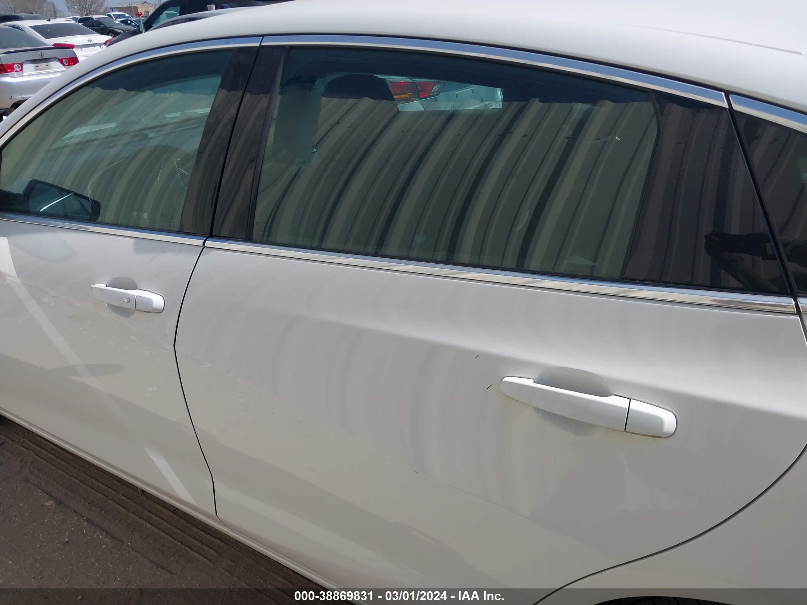 Photo 13 VIN: 1G1ZD5ST3LF065760 - CHEVROLET MALIBU 