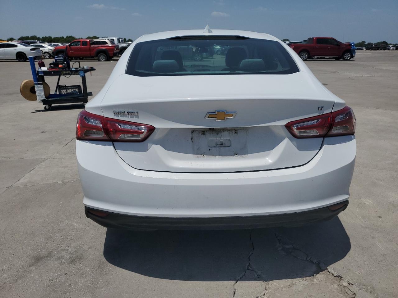 Photo 5 VIN: 1G1ZD5ST3LF070957 - CHEVROLET MALIBU 