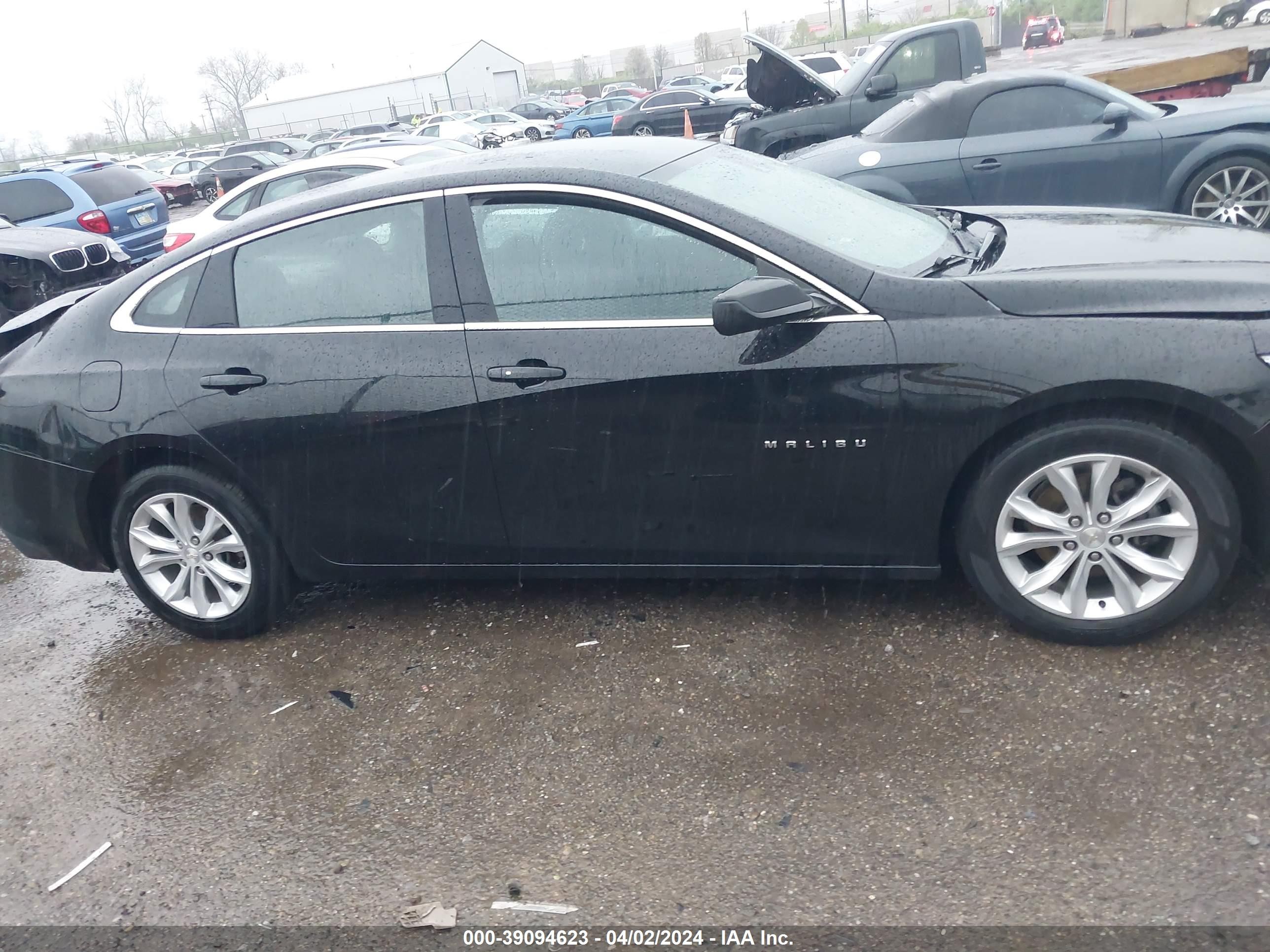 Photo 12 VIN: 1G1ZD5ST3LF079402 - CHEVROLET MALIBU 