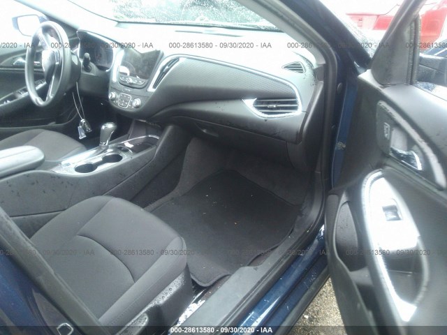 Photo 4 VIN: 1G1ZD5ST3LF086589 - CHEVROLET MALIBU 