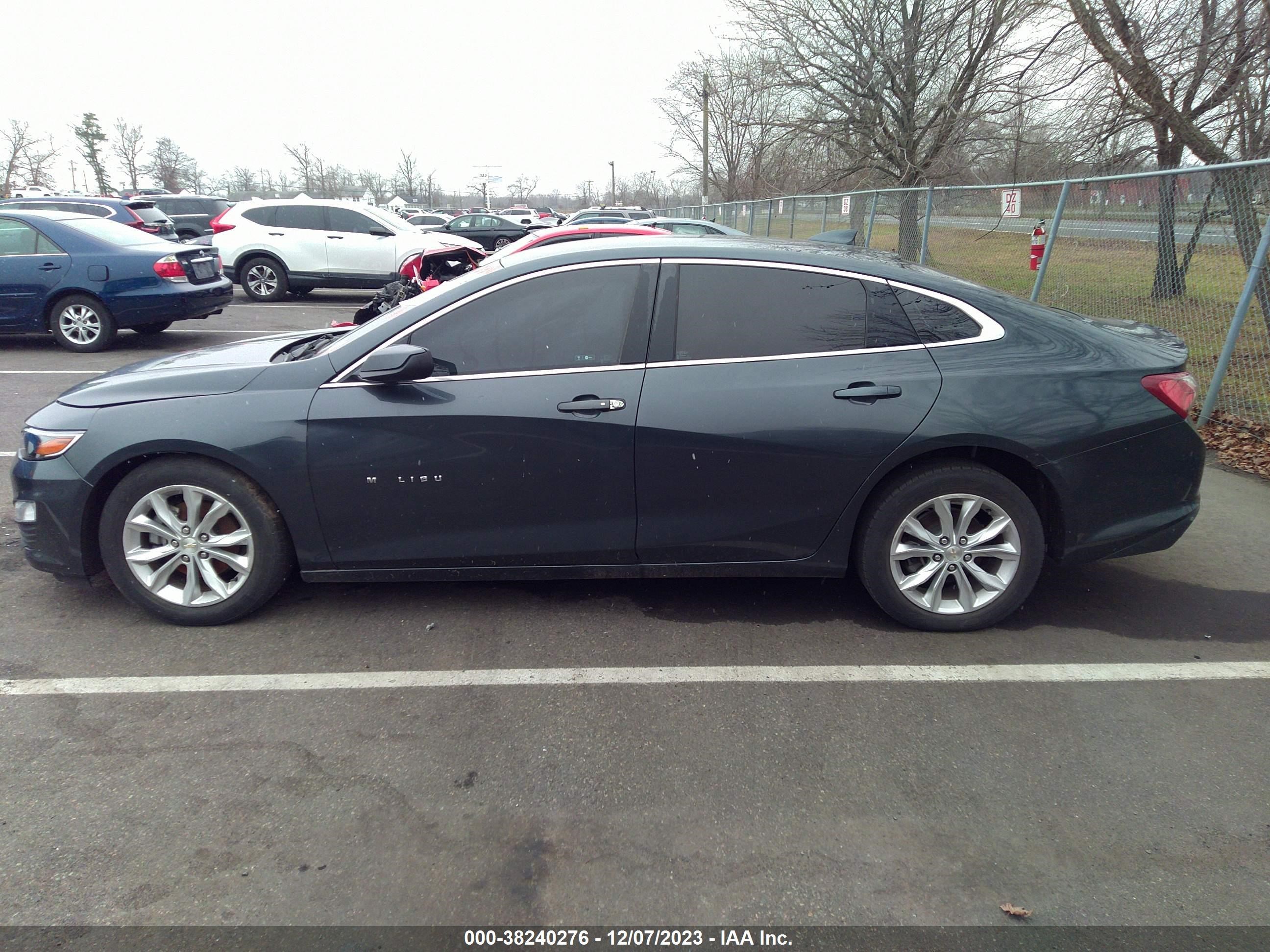 Photo 13 VIN: 1G1ZD5ST3LF095938 - CHEVROLET MALIBU 