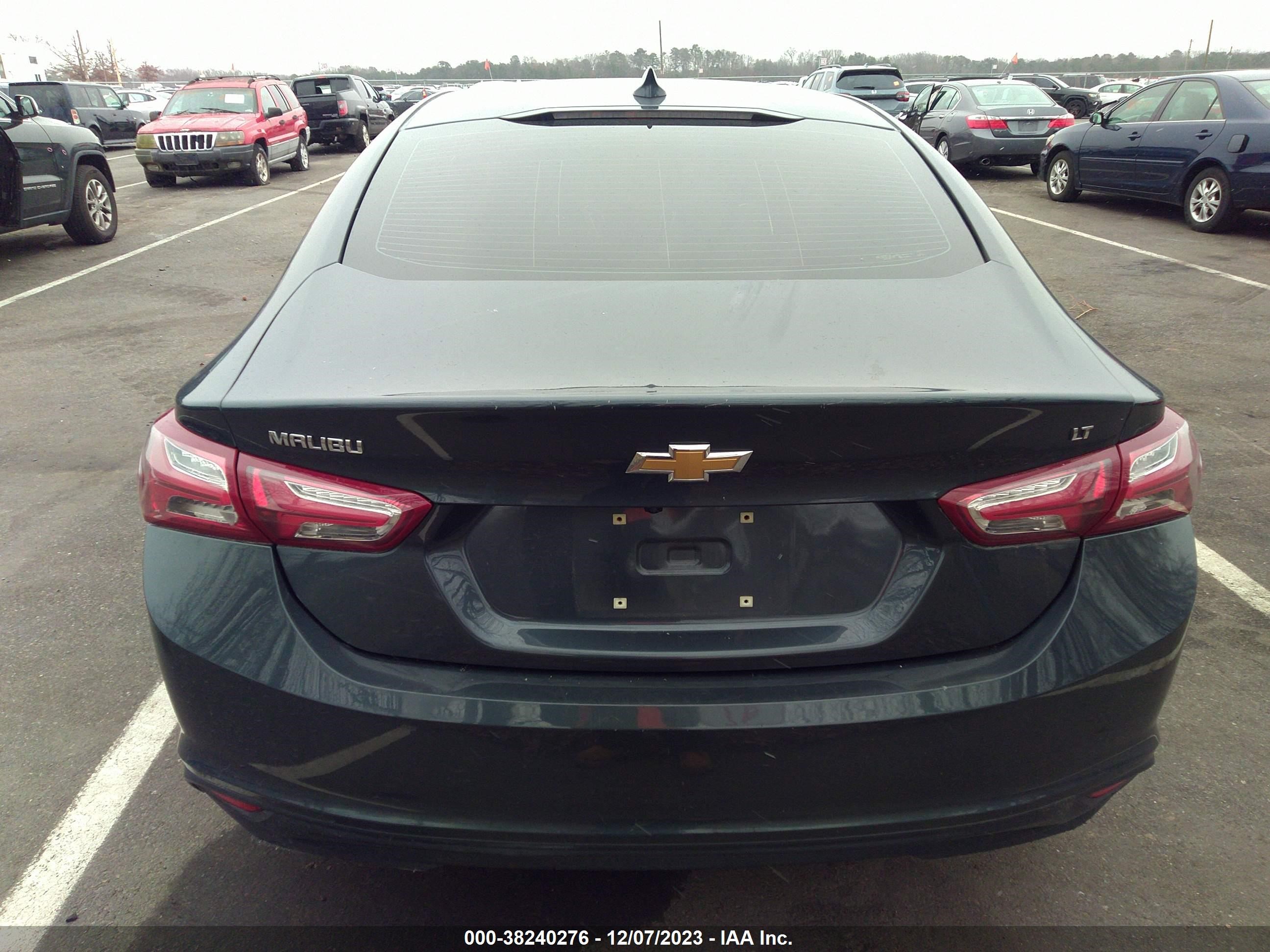 Photo 15 VIN: 1G1ZD5ST3LF095938 - CHEVROLET MALIBU 