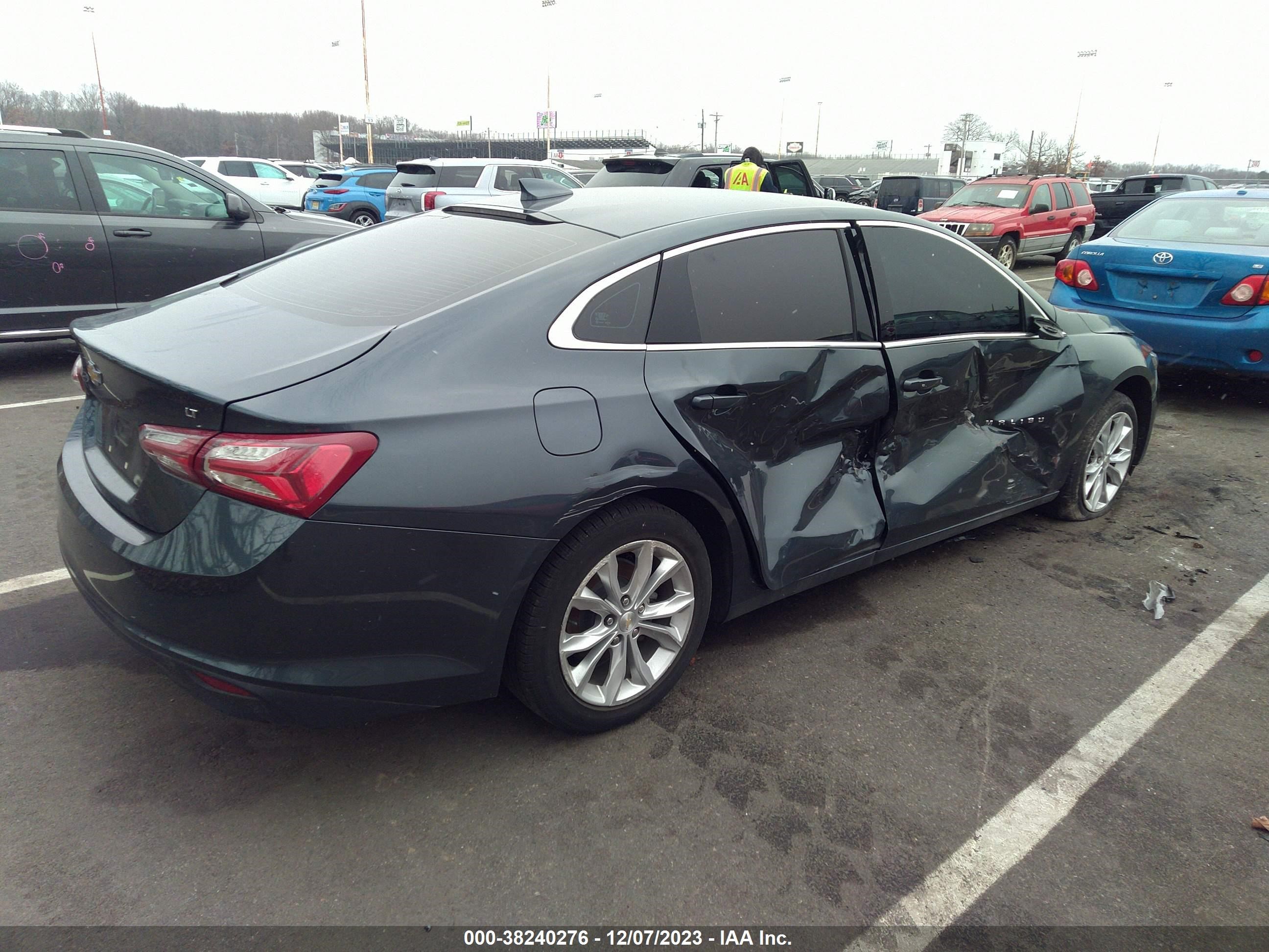 Photo 5 VIN: 1G1ZD5ST3LF095938 - CHEVROLET MALIBU 