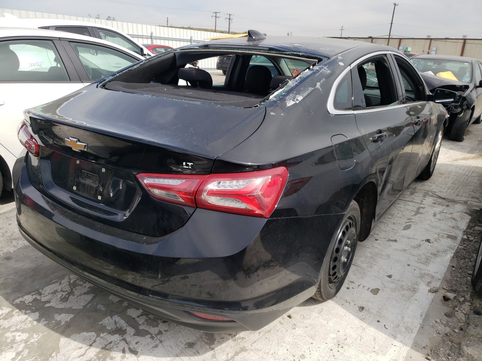 Photo 3 VIN: 1G1ZD5ST3LF115556 - CHEVROLET MALIBU LT 