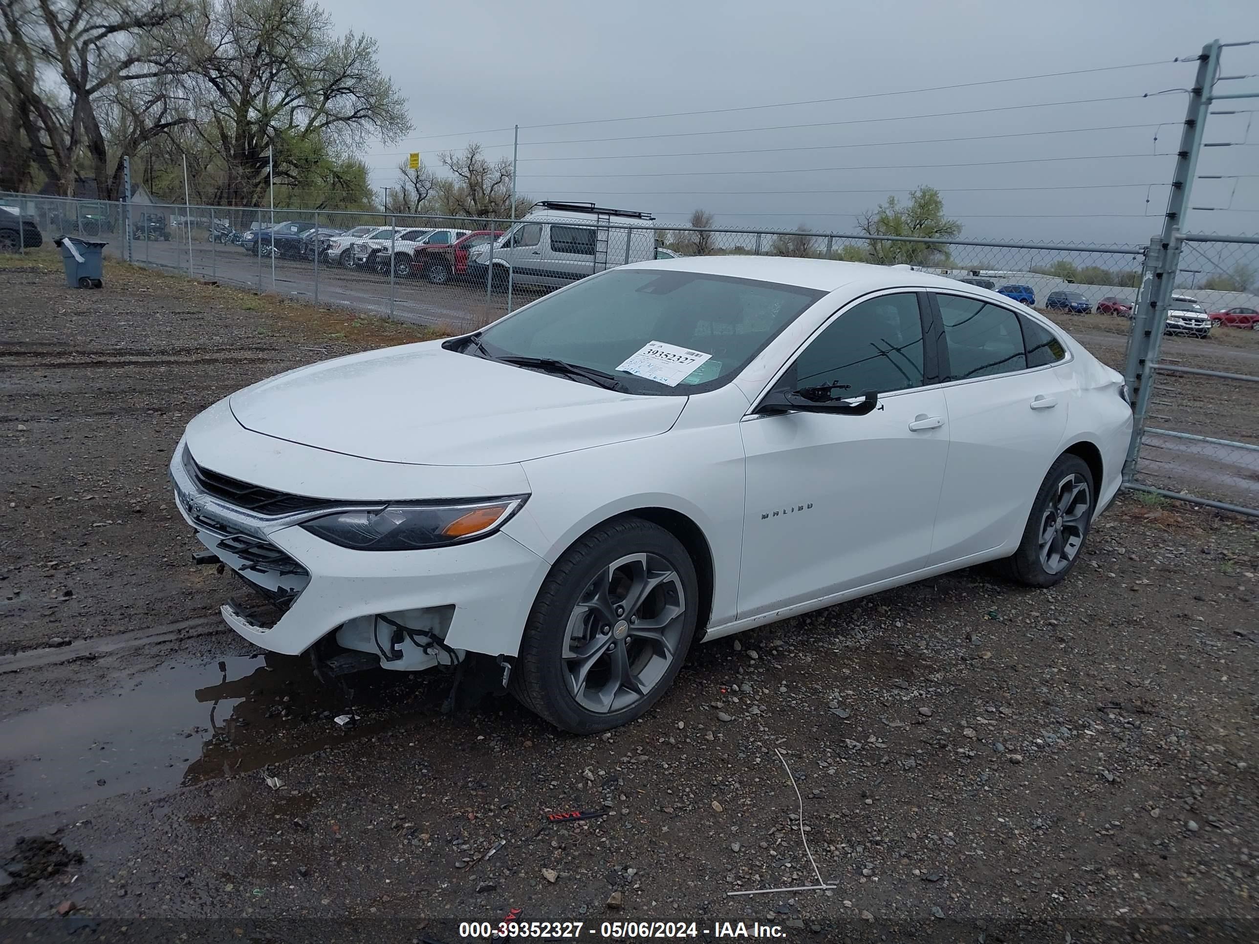 Photo 1 VIN: 1G1ZD5ST3PF162866 - CHEVROLET MALIBU 