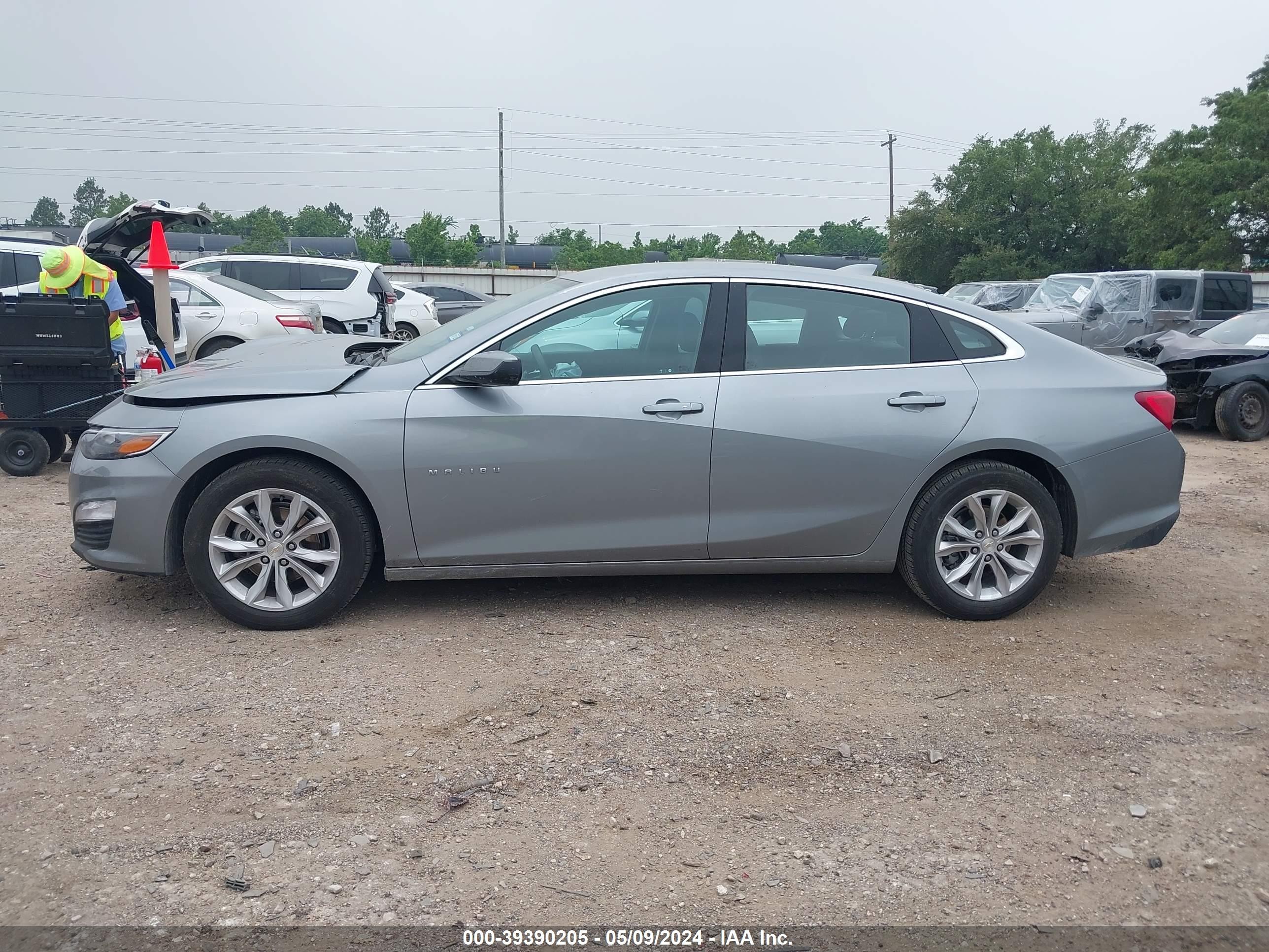 Photo 13 VIN: 1G1ZD5ST3PF249313 - CHEVROLET MALIBU 