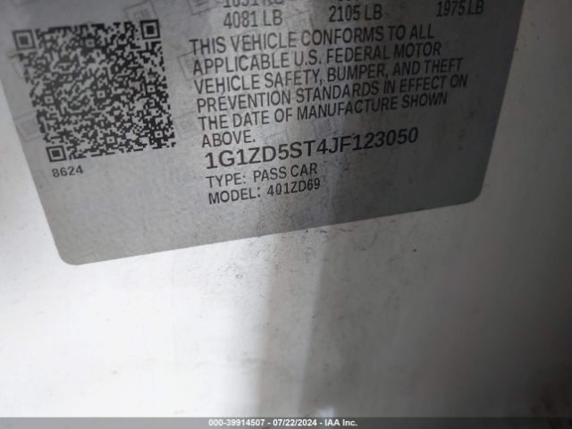 Photo 8 VIN: 1G1ZD5ST4JF123050 - CHEVROLET MALIBU 