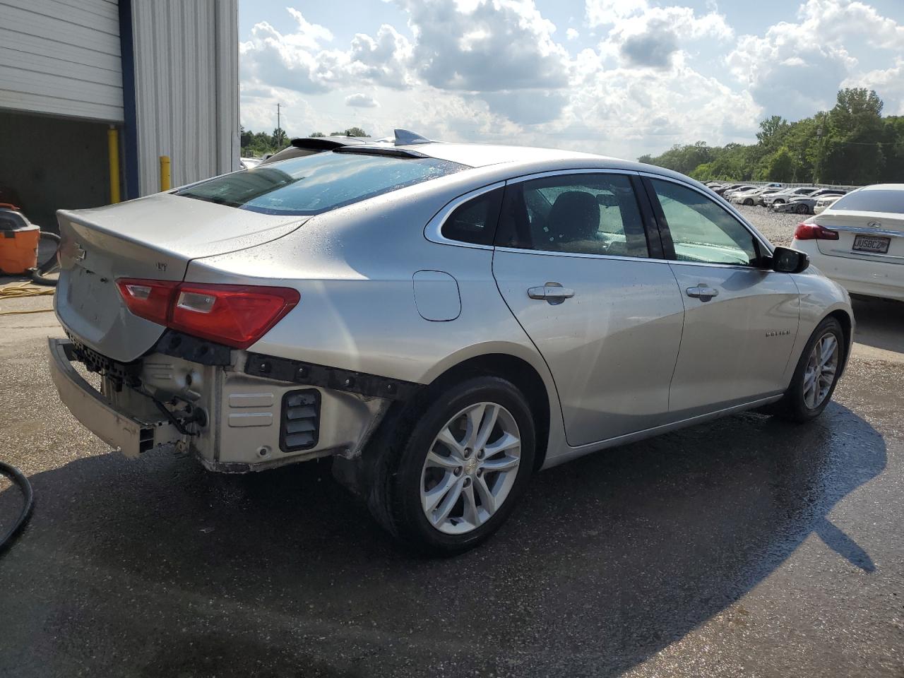 Photo 2 VIN: 1G1ZD5ST4JF147834 - CHEVROLET MALIBU 