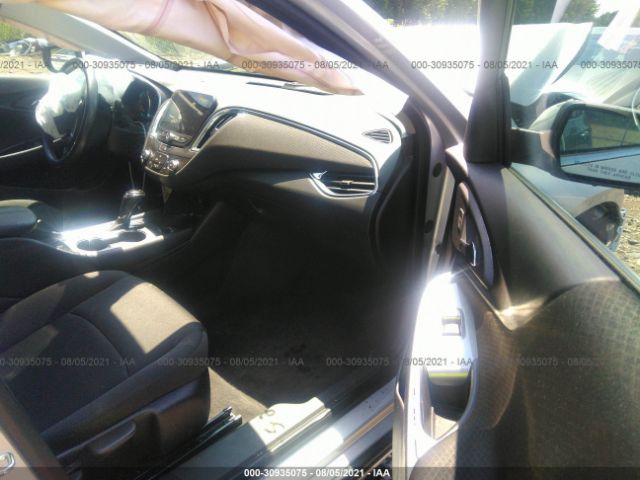 Photo 4 VIN: 1G1ZD5ST4JF148871 - CHEVROLET MALIBU 