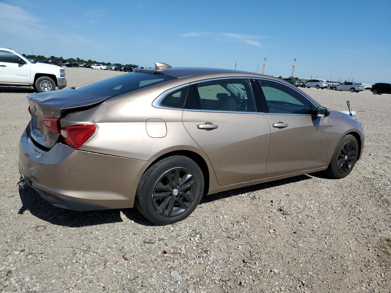 Photo 2 VIN: 1G1ZD5ST4JF159160 - CHEVROLET MALIBU 