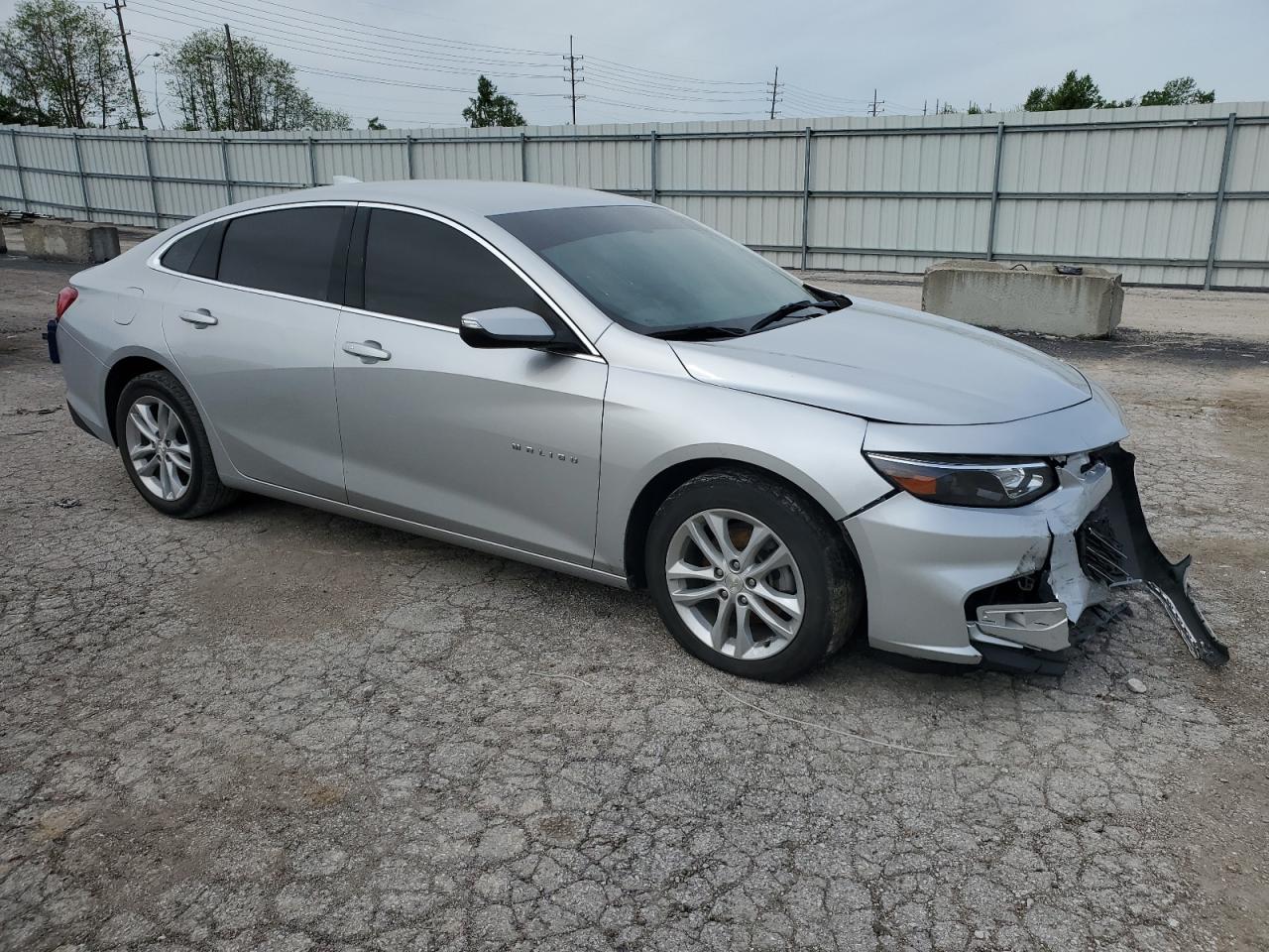 Photo 3 VIN: 1G1ZD5ST4JF161412 - CHEVROLET MALIBU 