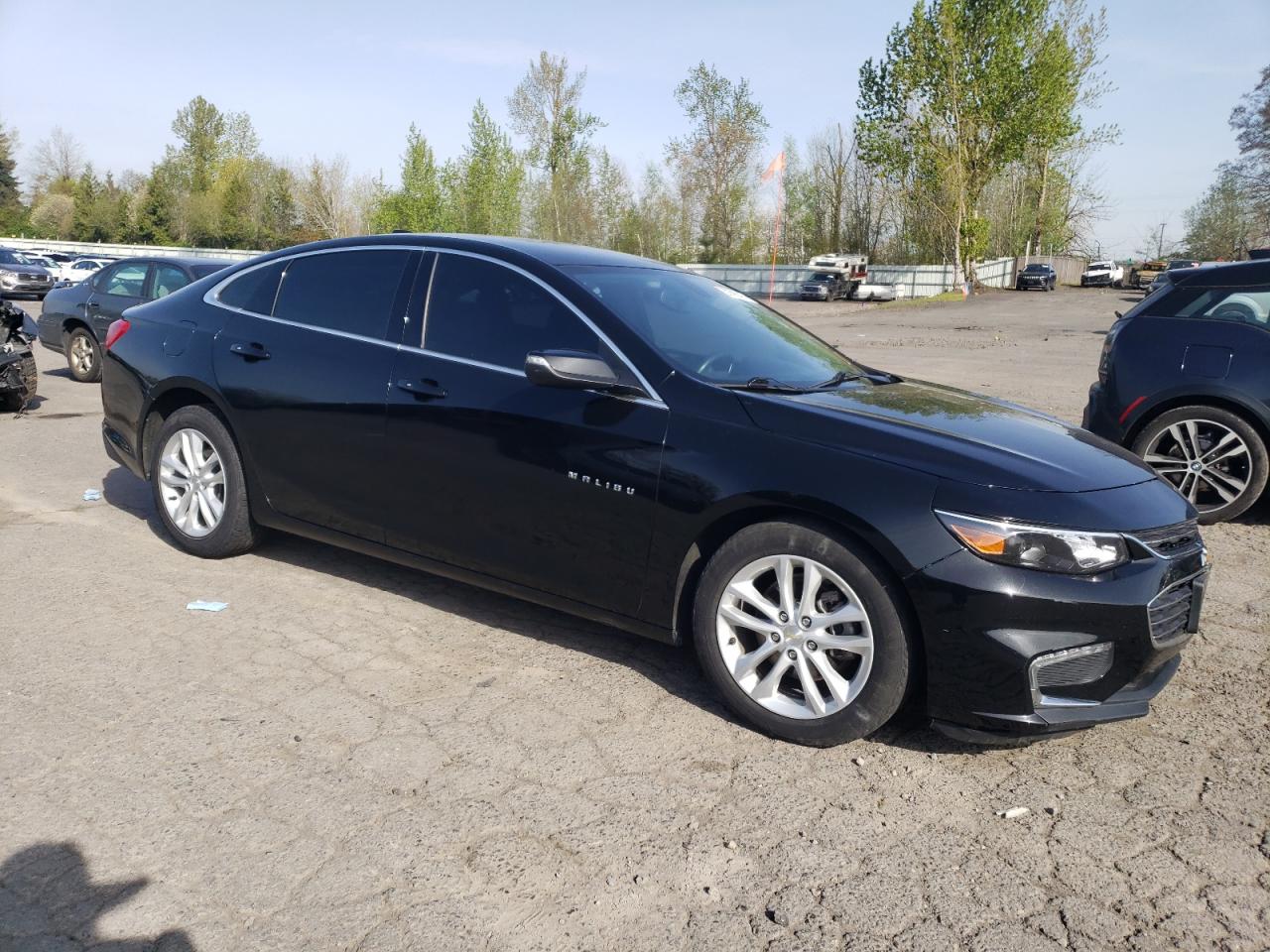 Photo 3 VIN: 1G1ZD5ST4JF174418 - CHEVROLET MALIBU 