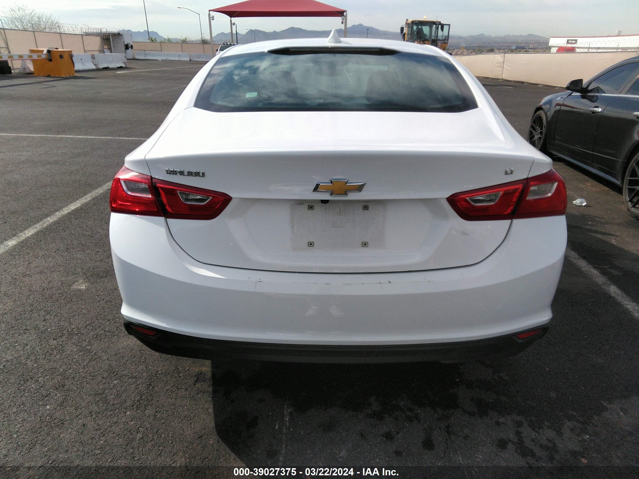 Photo 15 VIN: 1G1ZD5ST4JF238361 - CHEVROLET MALIBU 