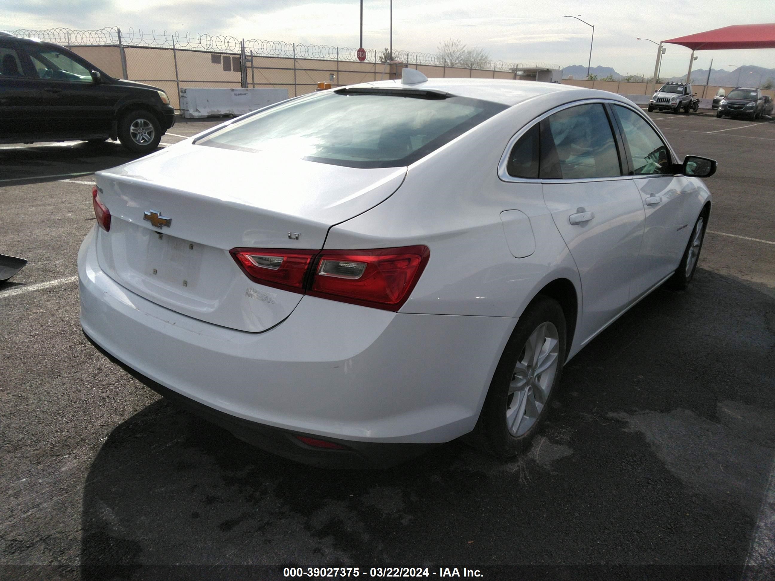 Photo 3 VIN: 1G1ZD5ST4JF238361 - CHEVROLET MALIBU 