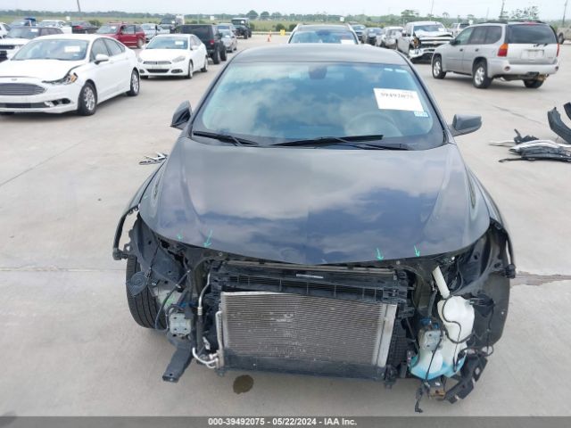 Photo 5 VIN: 1G1ZD5ST4JF271246 - CHEVROLET MALIBU 