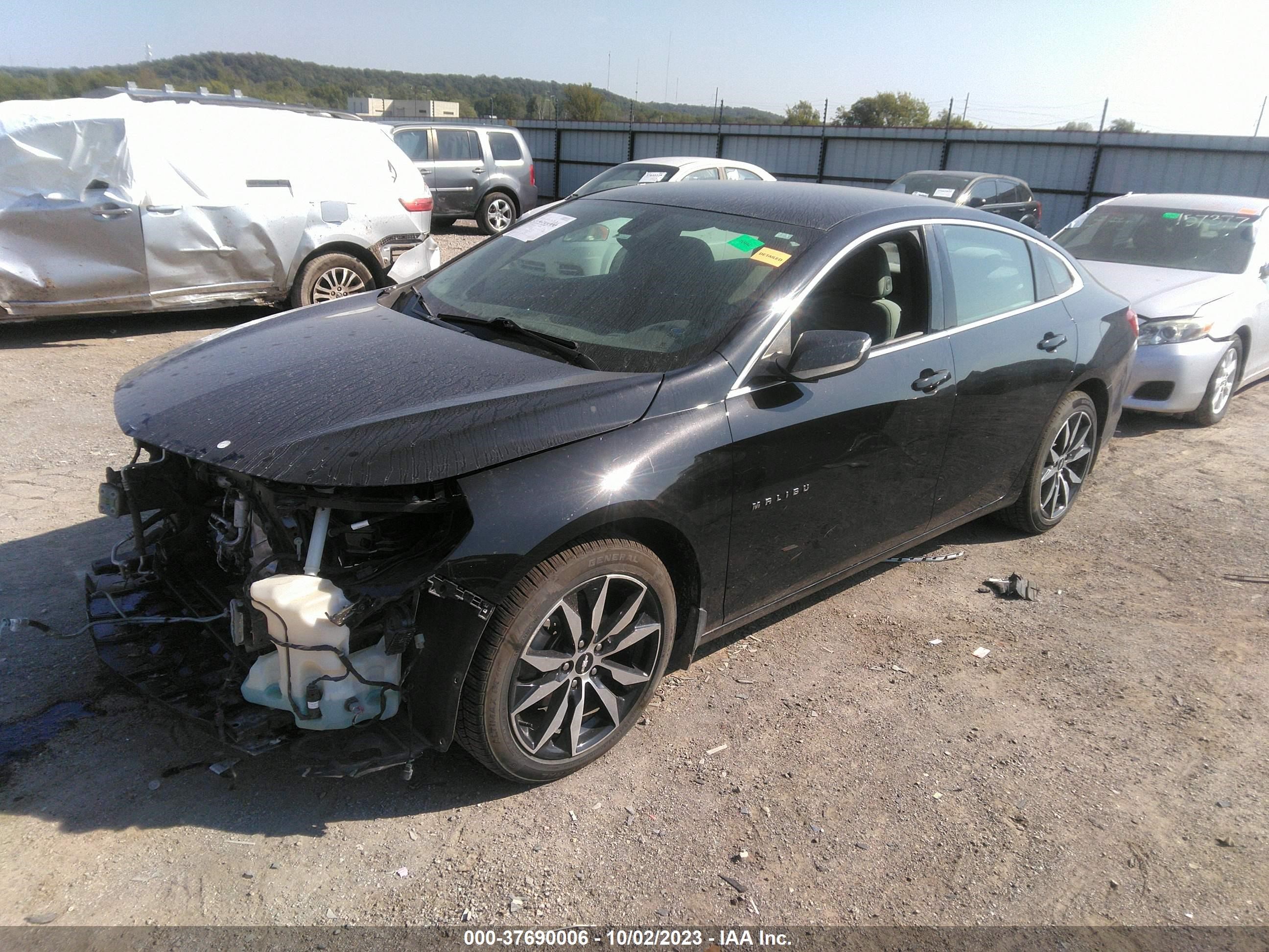 Photo 1 VIN: 1G1ZD5ST4JF279010 - CHEVROLET MALIBU 