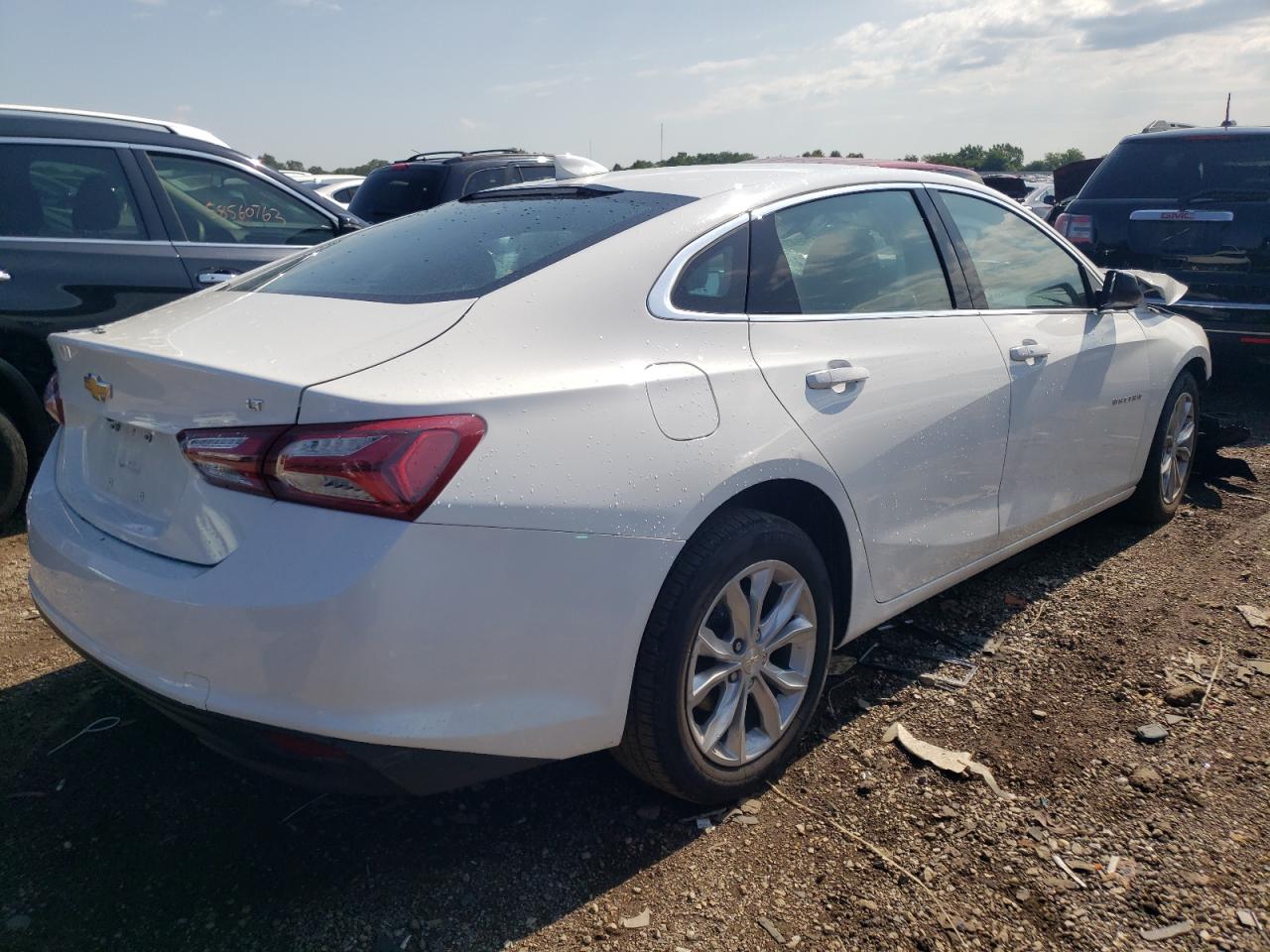 Photo 2 VIN: 1G1ZD5ST4LF095107 - CHEVROLET MALIBU 