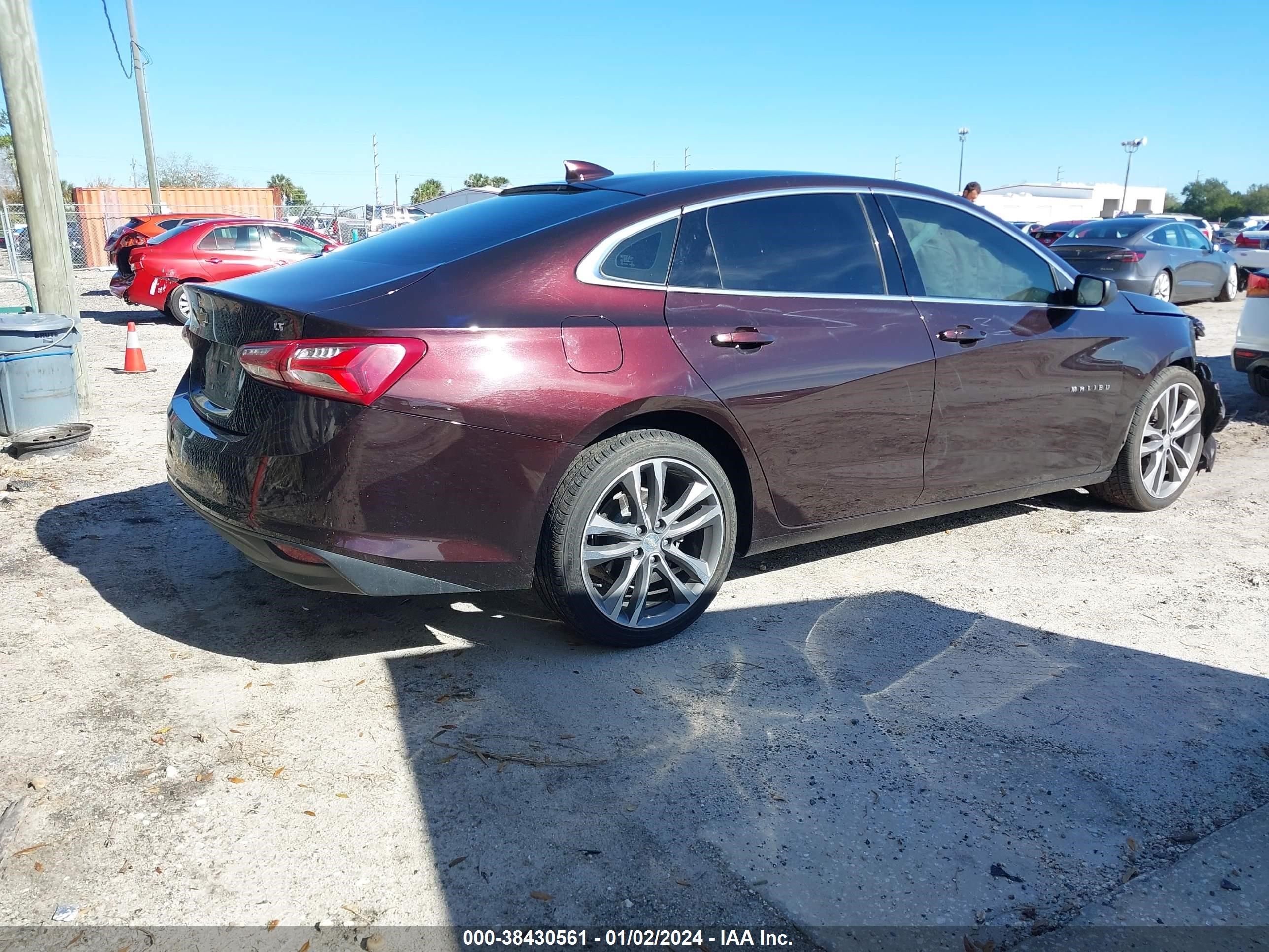 Photo 3 VIN: 1G1ZD5ST4MF050041 - CHEVROLET MALIBU 