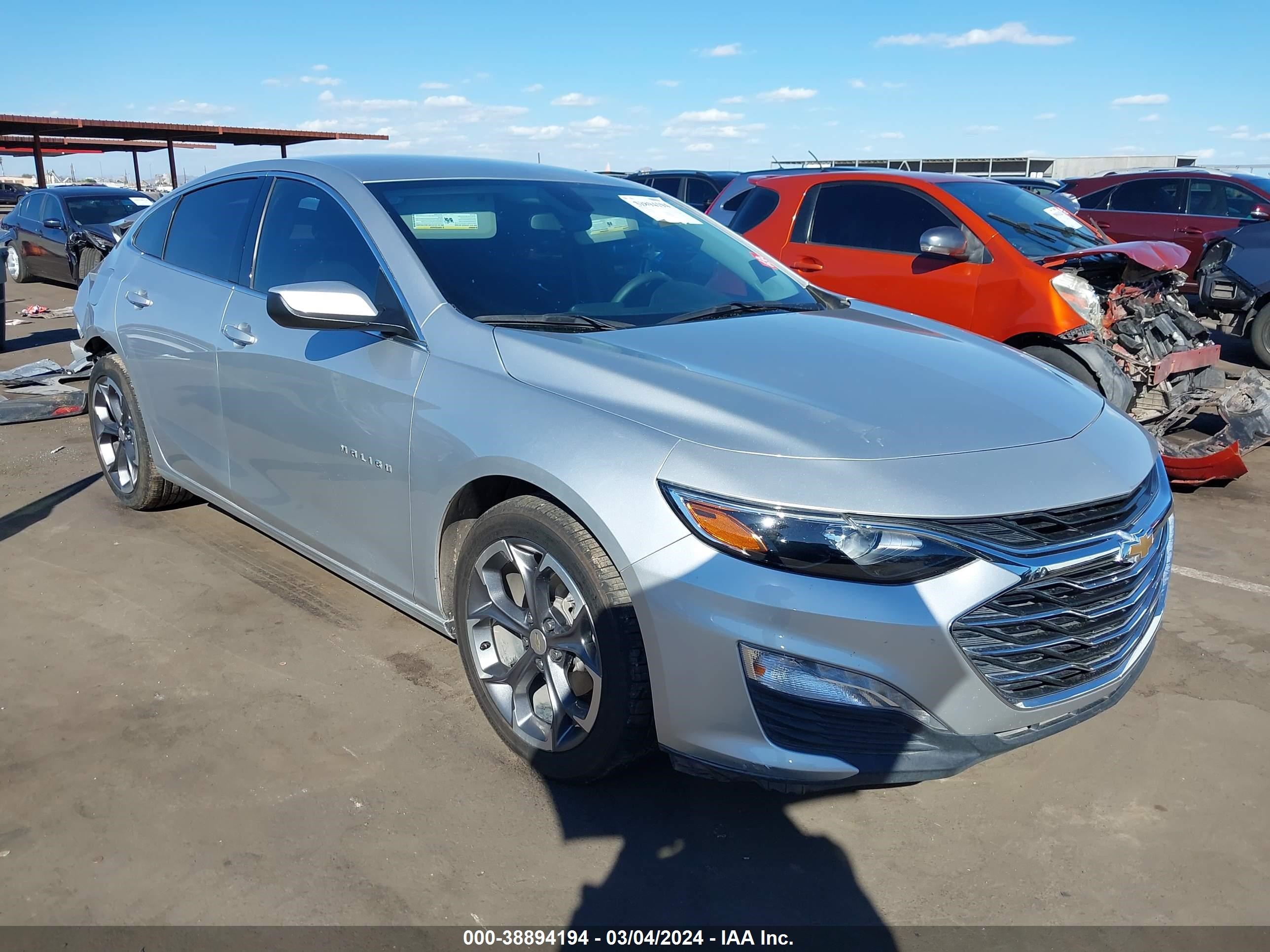 Photo 0 VIN: 1G1ZD5ST4NF105847 - CHEVROLET MALIBU 