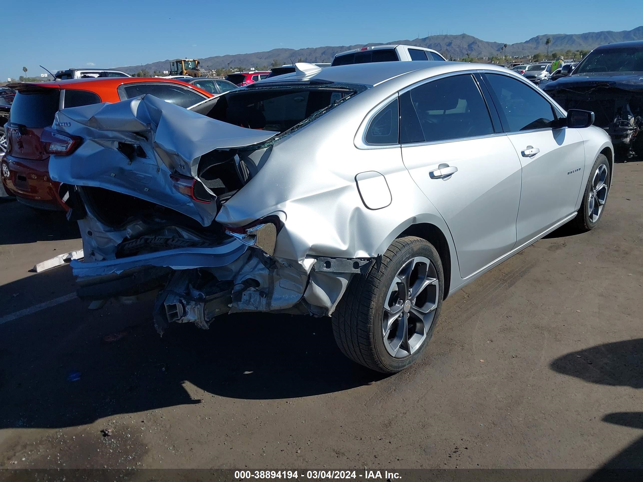 Photo 3 VIN: 1G1ZD5ST4NF105847 - CHEVROLET MALIBU 