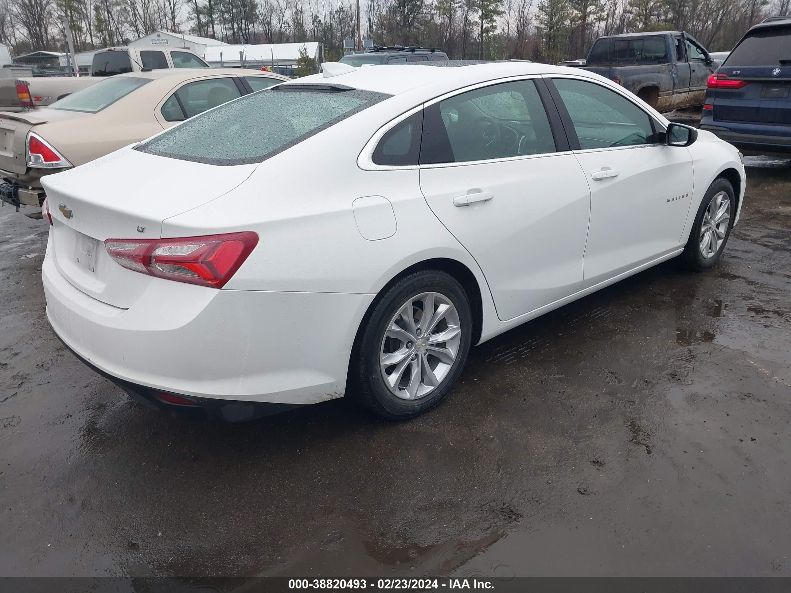 Photo 3 VIN: 1G1ZD5ST4NF165109 - CHEVROLET MALIBU 