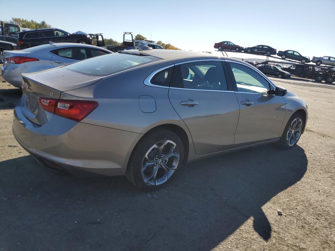 Photo 2 VIN: 1G1ZD5ST4PF137913 - CHEVROLET MALIBU 