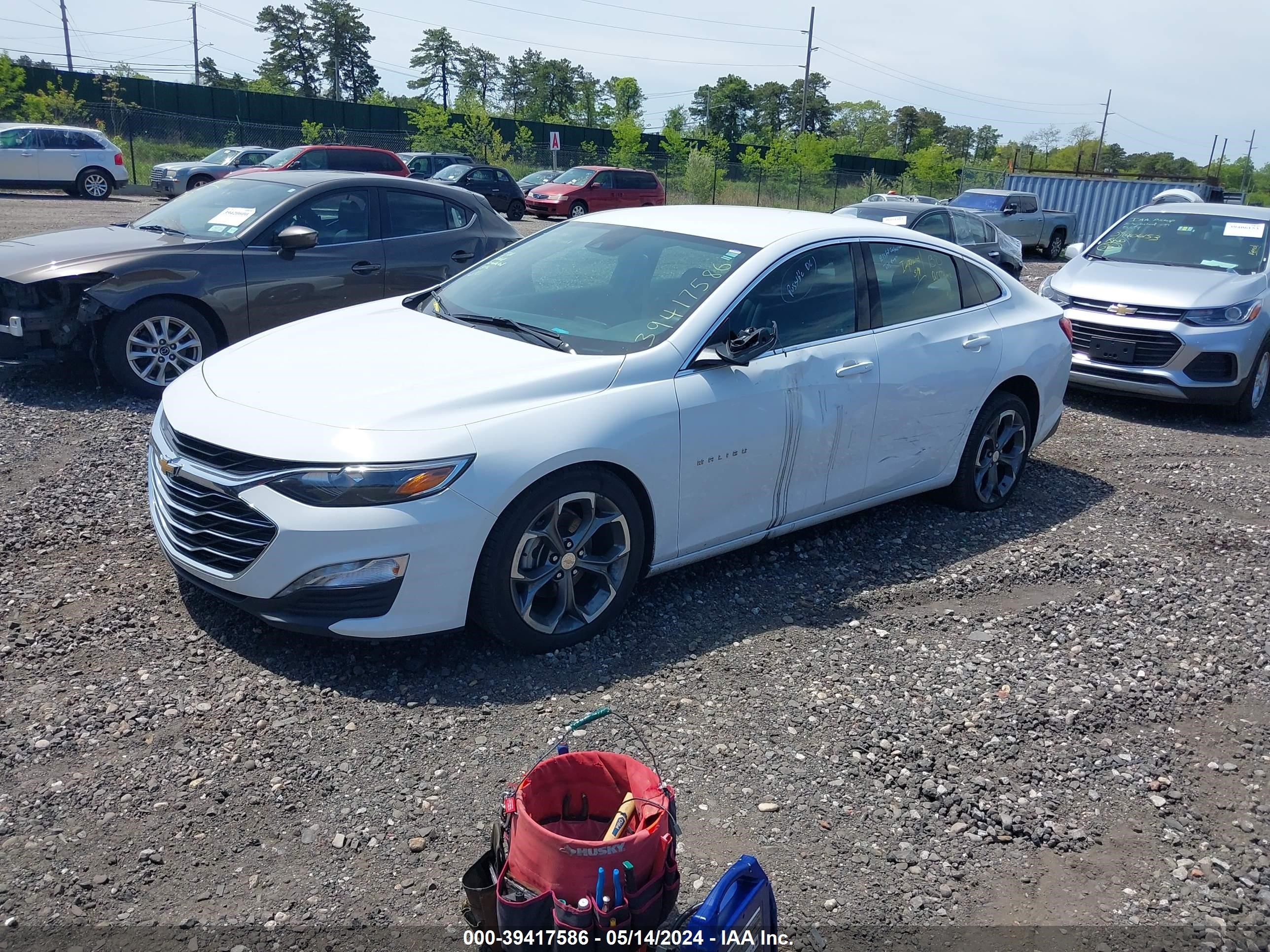 Photo 1 VIN: 1G1ZD5ST4PF180180 - CHEVROLET MALIBU 