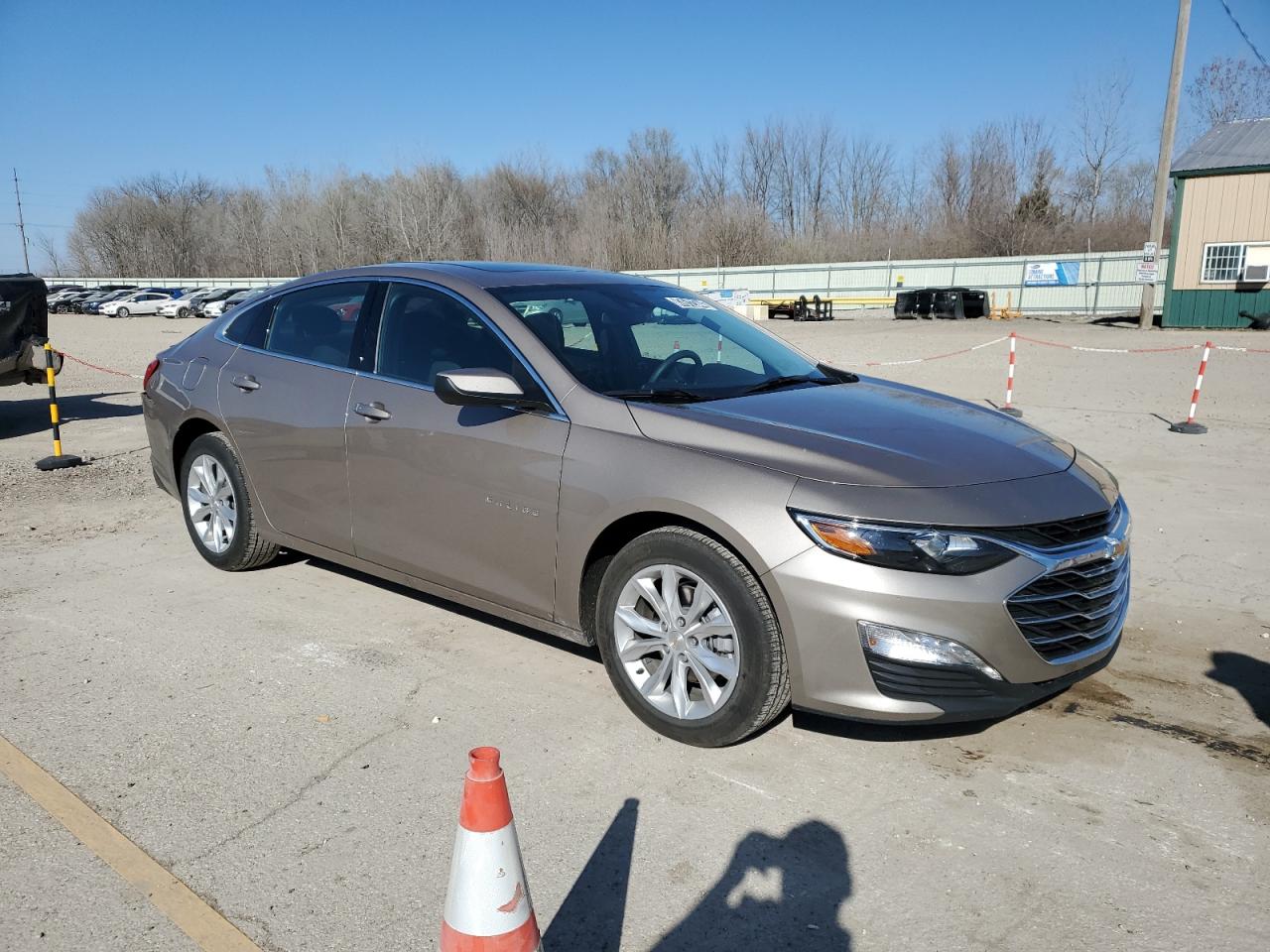 Photo 3 VIN: 1G1ZD5ST4RF153578 - CHEVROLET MALIBU 