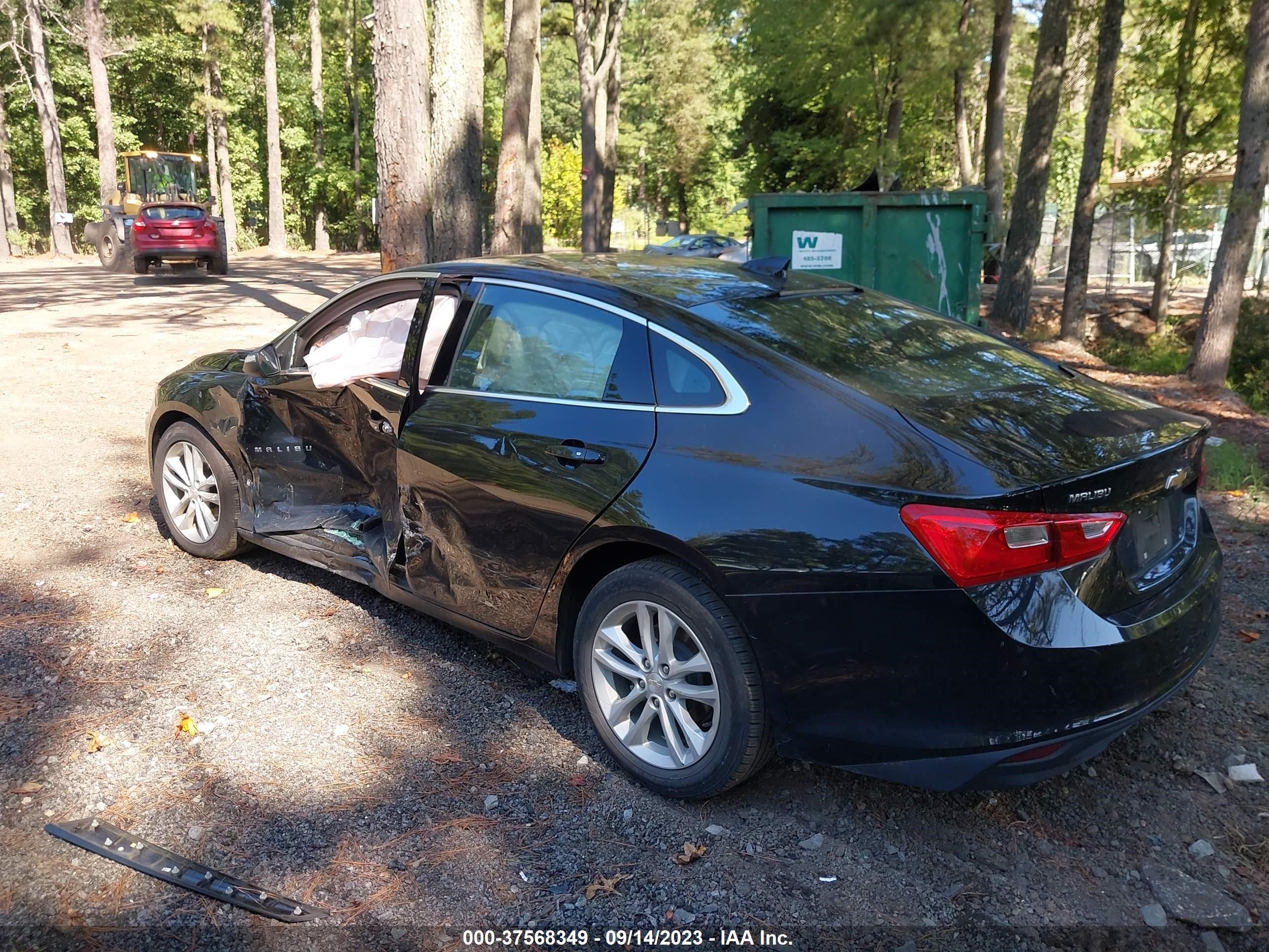 Photo 2 VIN: 1G1ZD5ST5JF257999 - CHEVROLET MALIBU 