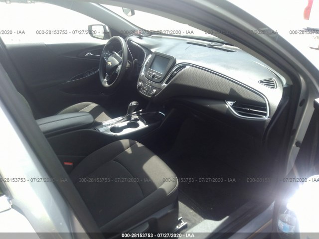 Photo 4 VIN: 1G1ZD5ST5JF261616 - CHEVROLET MALIBU 