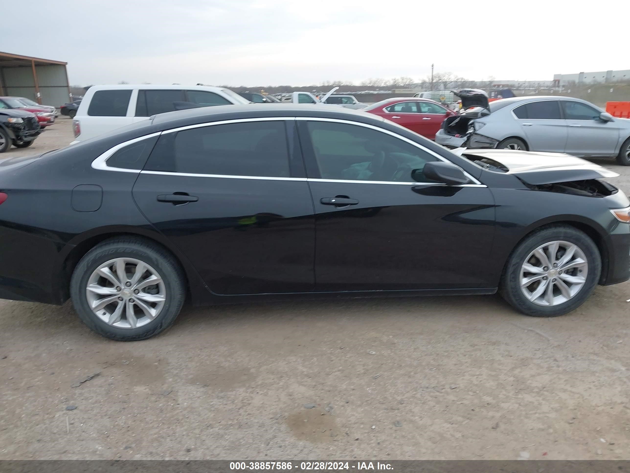 Photo 12 VIN: 1G1ZD5ST5KF164501 - CHEVROLET MALIBU 