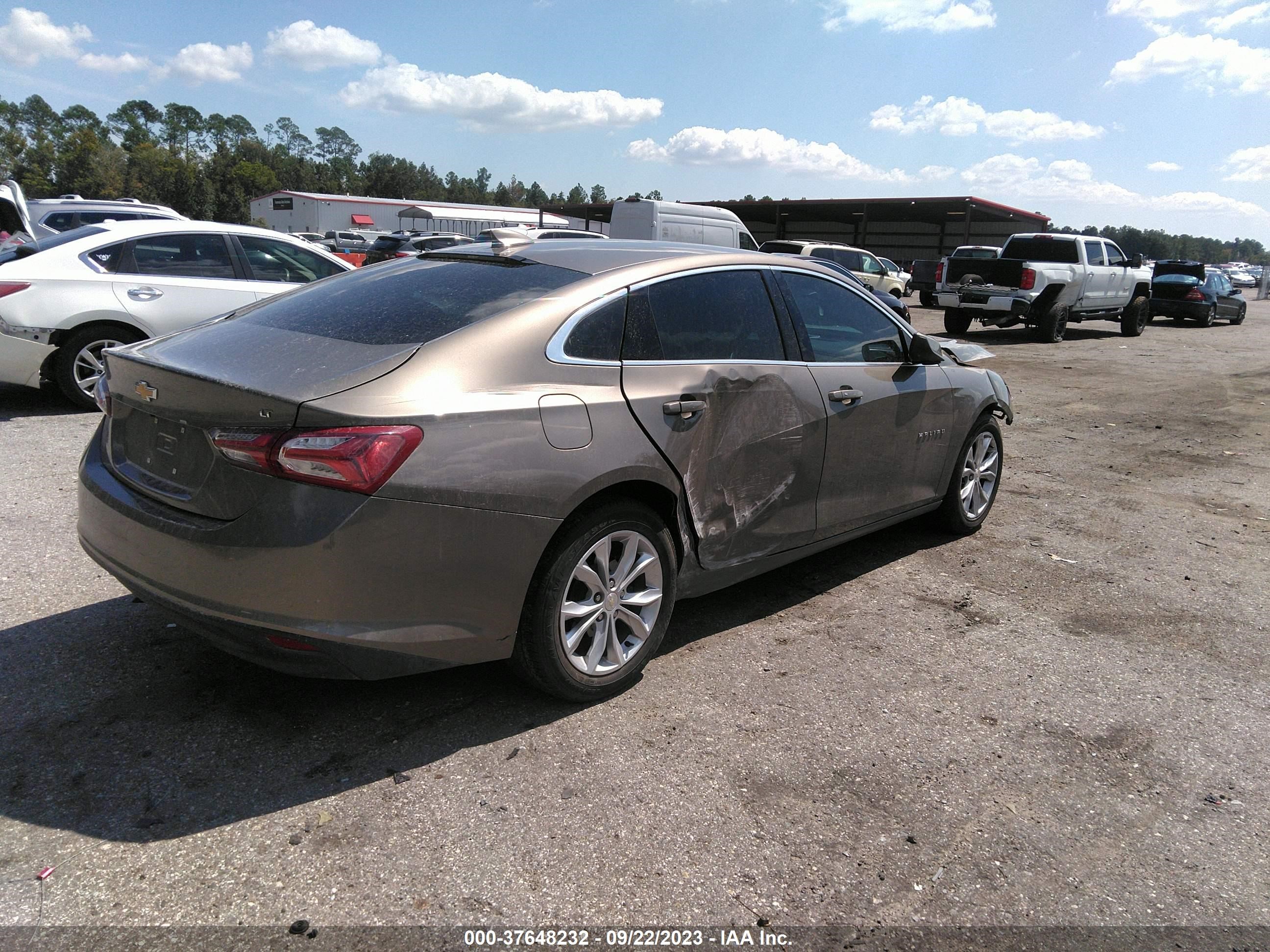 Photo 3 VIN: 1G1ZD5ST5LF030136 - CHEVROLET MALIBU 