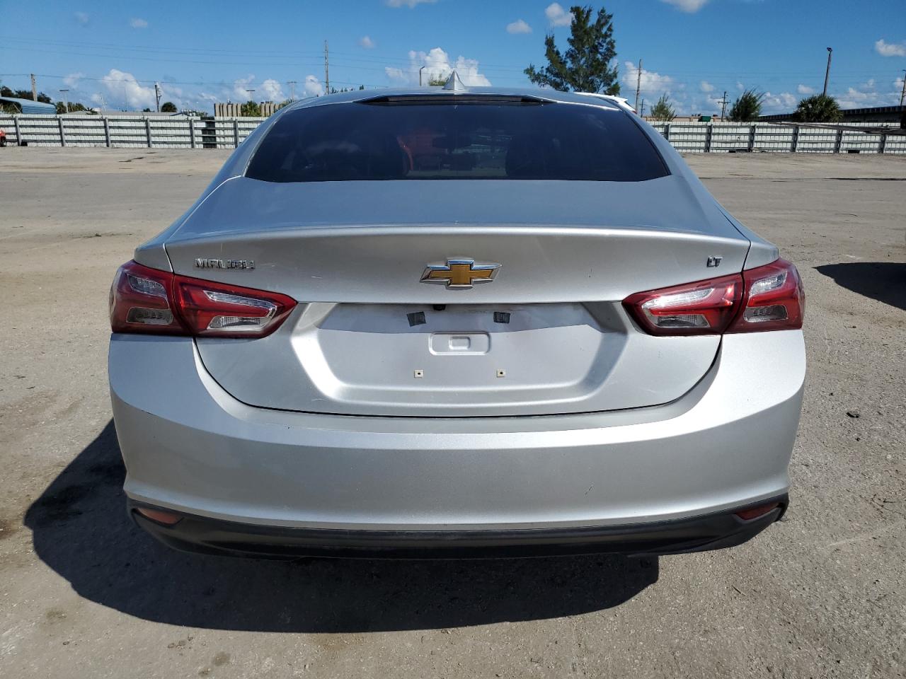 Photo 5 VIN: 1G1ZD5ST5LF040021 - CHEVROLET MALIBU 