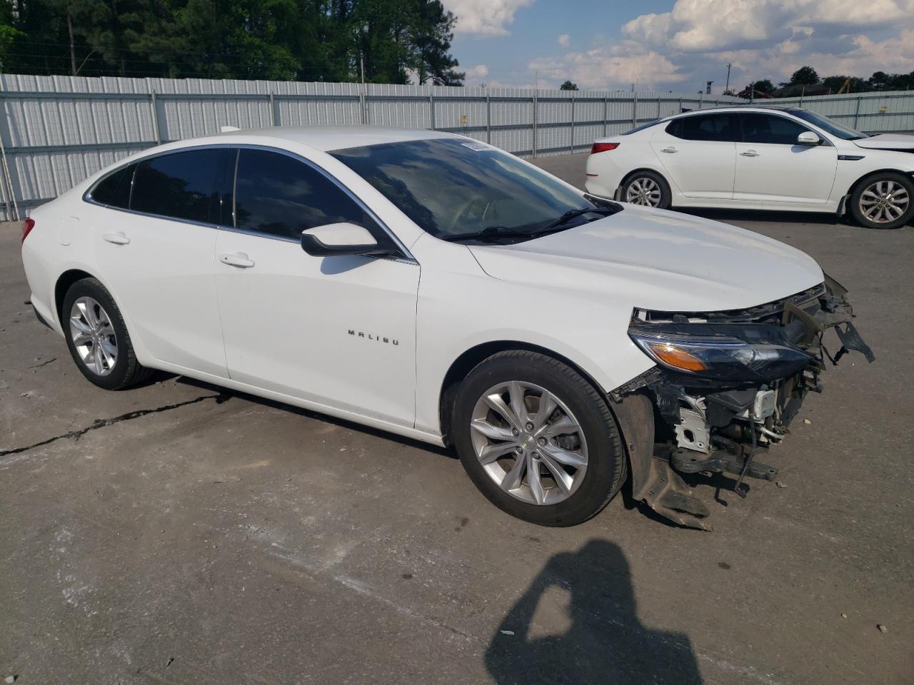 Photo 3 VIN: 1G1ZD5ST5MF029201 - CHEVROLET MALIBU 