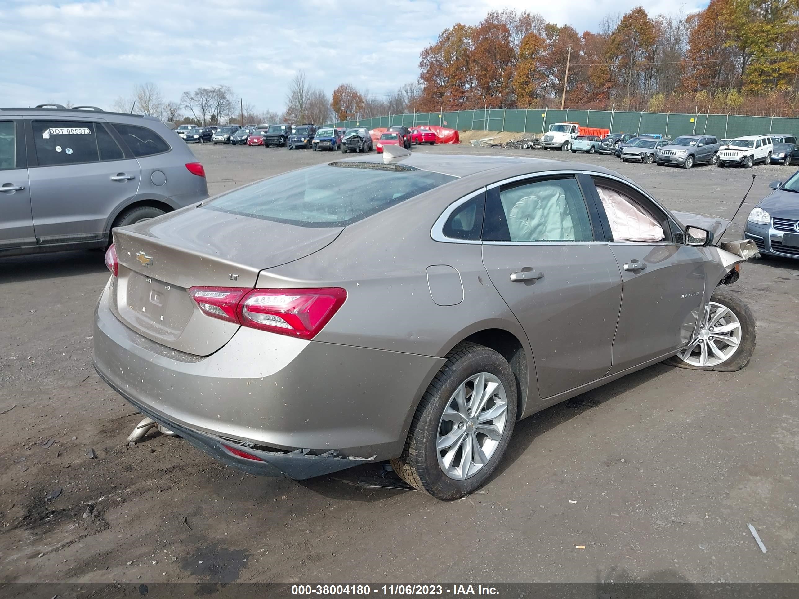 Photo 3 VIN: 1G1ZD5ST5NF120597 - CHEVROLET MALIBU 