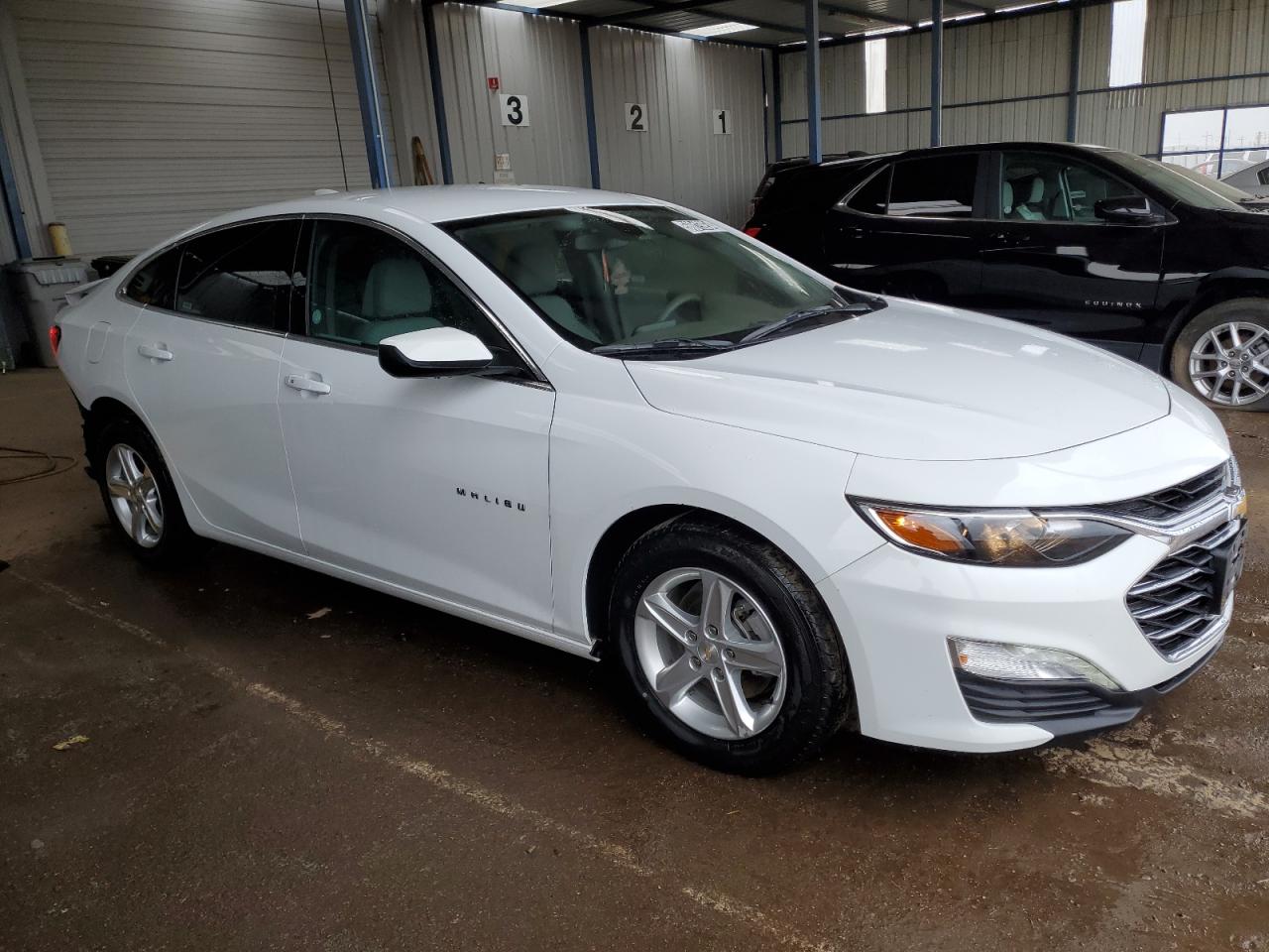 Photo 3 VIN: 1G1ZD5ST5NF184638 - CHEVROLET MALIBU 