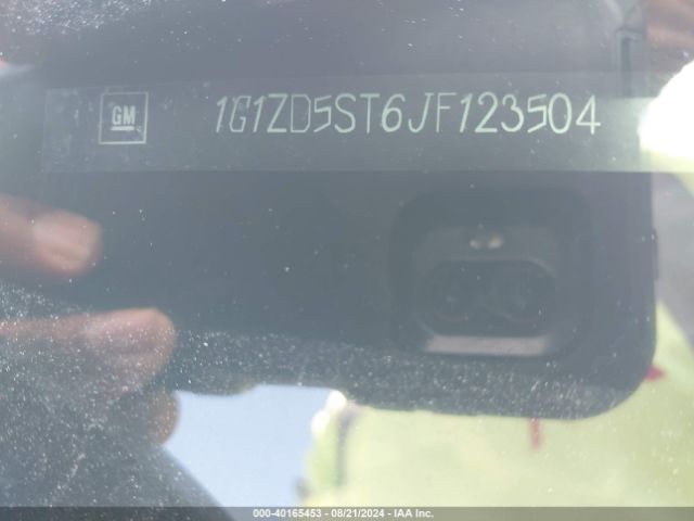 Photo 8 VIN: 1G1ZD5ST6JF123504 - CHEVROLET MALIBU 