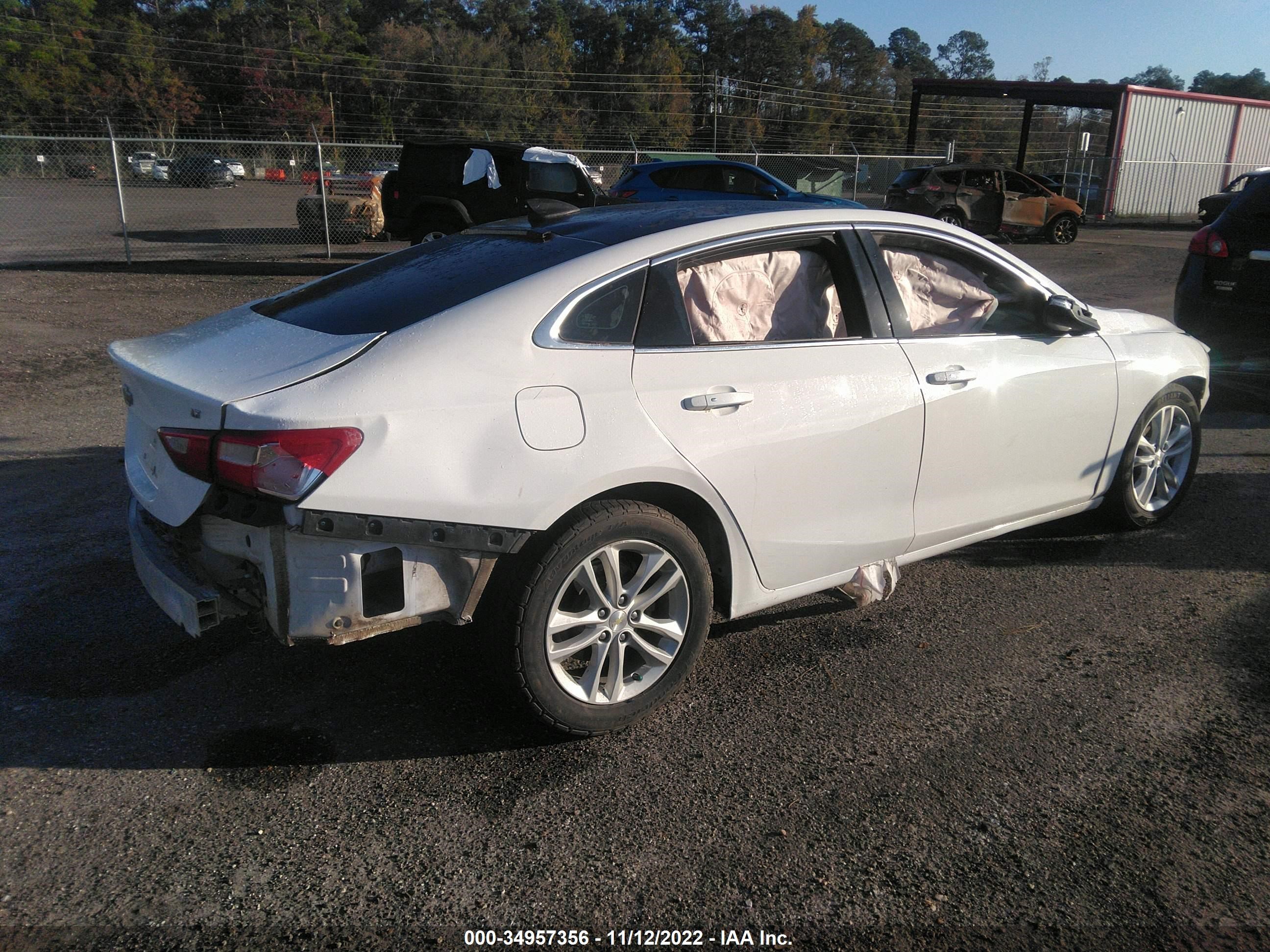 Photo 3 VIN: 1G1ZD5ST6JF207841 - CHEVROLET MALIBU 