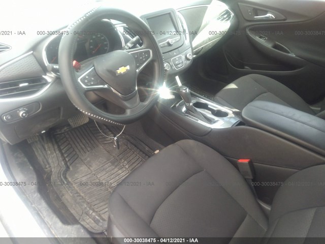 Photo 4 VIN: 1G1ZD5ST6JF211369 - CHEVROLET MALIBU 