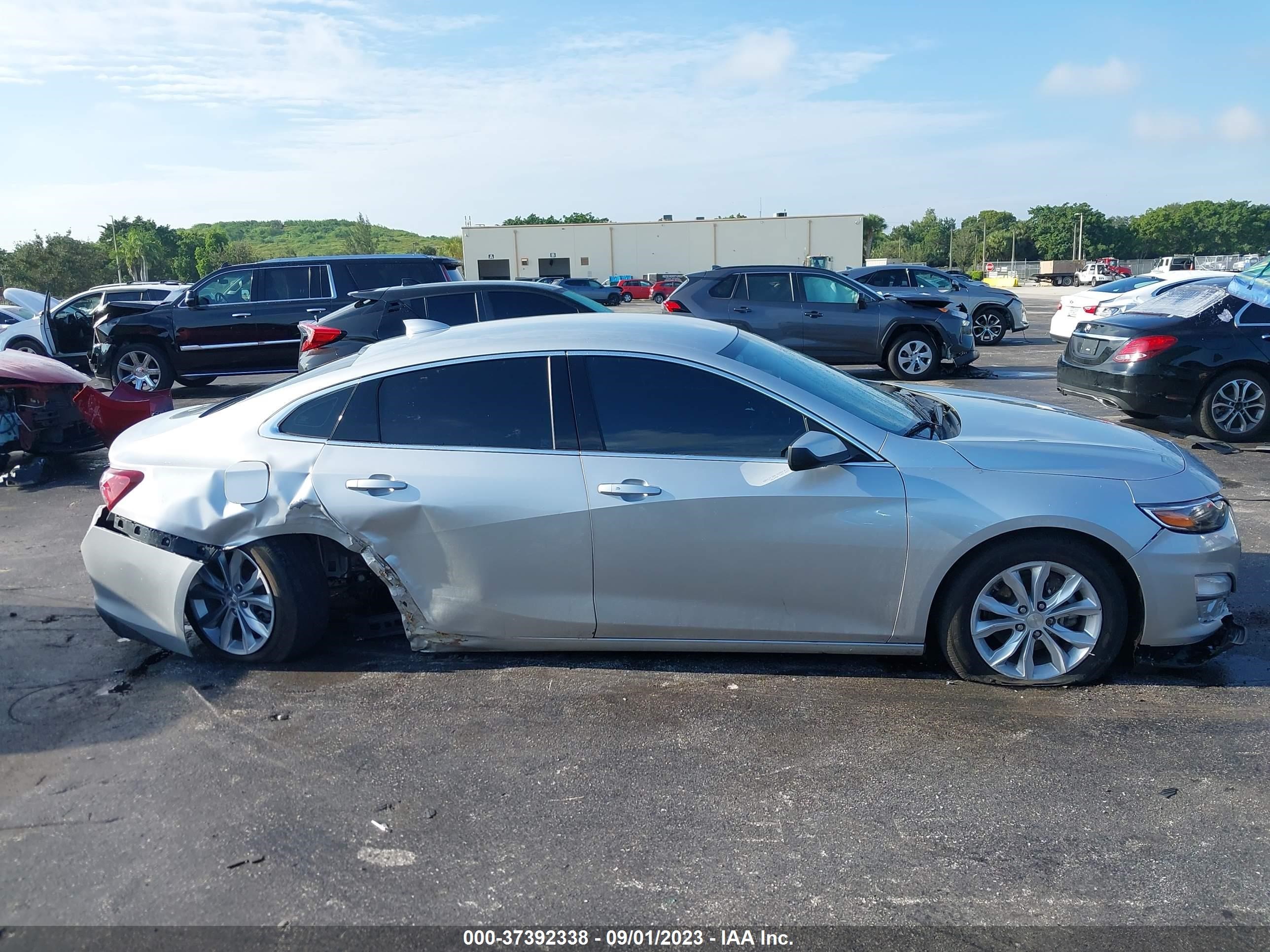 Photo 12 VIN: 1G1ZD5ST6MF069917 - CHEVROLET MALIBU 