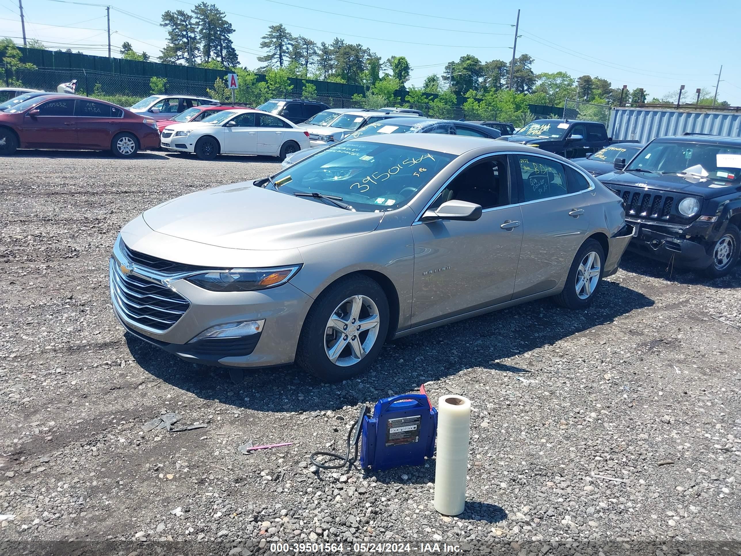 Photo 1 VIN: 1G1ZD5ST6NF150921 - CHEVROLET MALIBU 