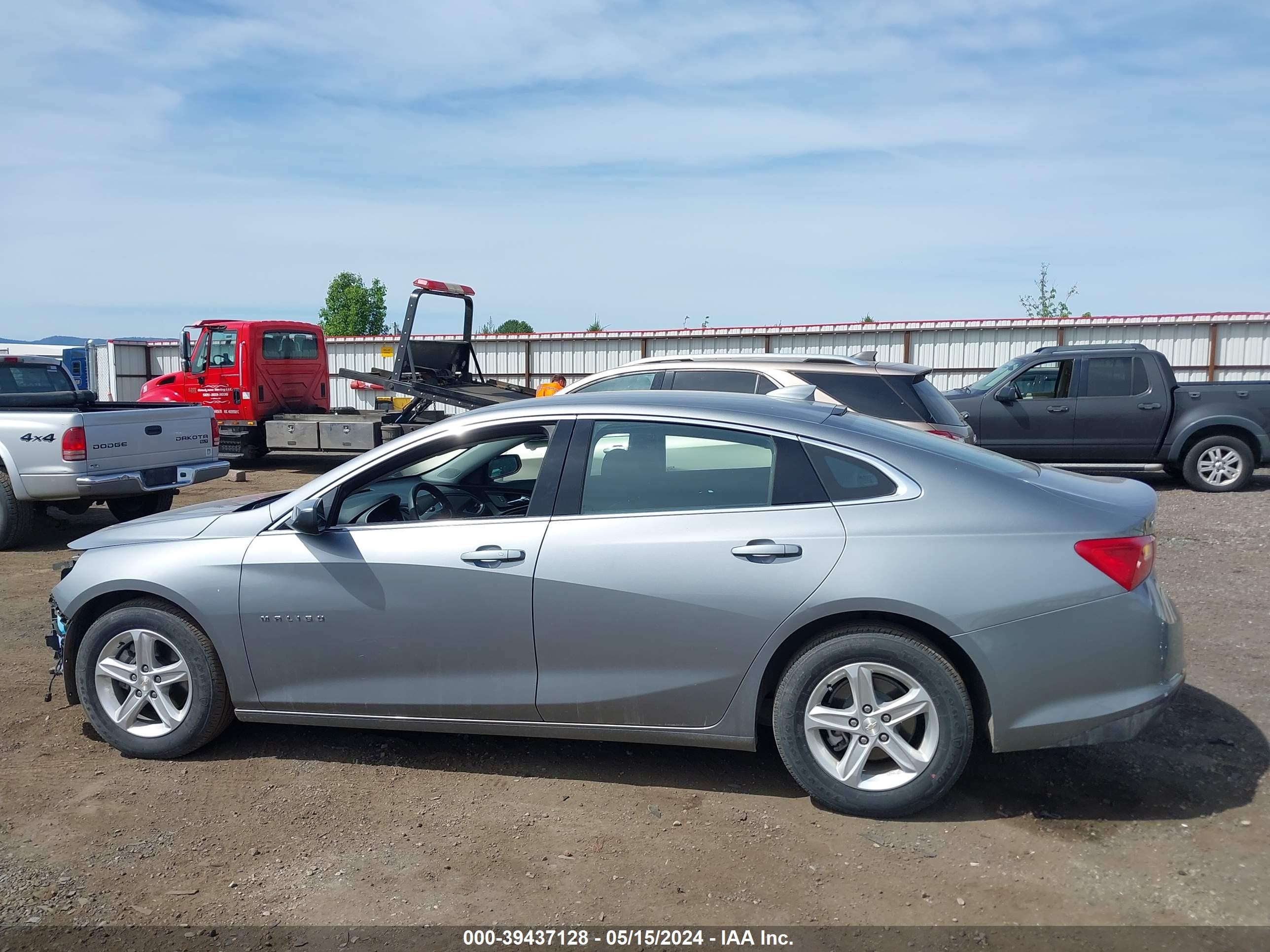 Photo 13 VIN: 1G1ZD5ST6PF168077 - CHEVROLET MALIBU 