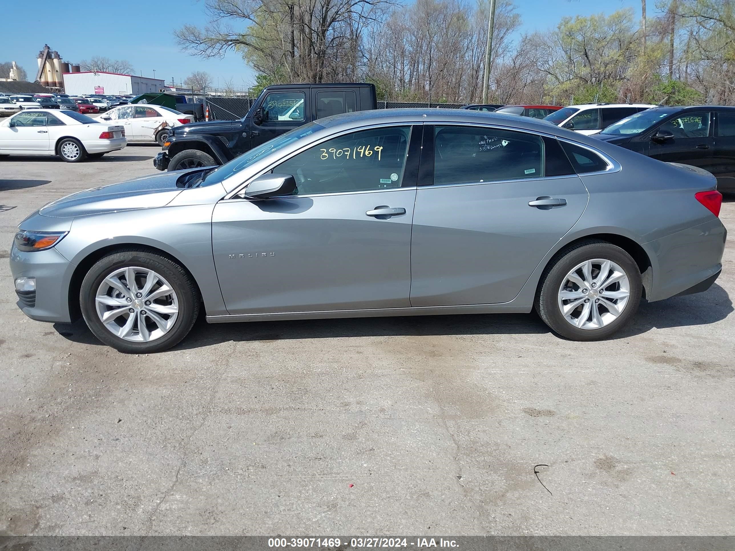 Photo 13 VIN: 1G1ZD5ST6PF221344 - CHEVROLET MALIBU 