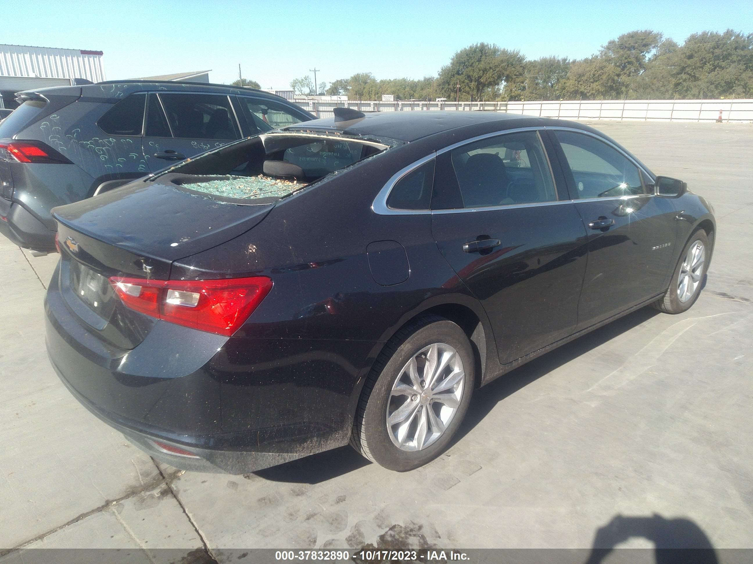 Photo 3 VIN: 1G1ZD5ST6PF233963 - CHEVROLET MALIBU 