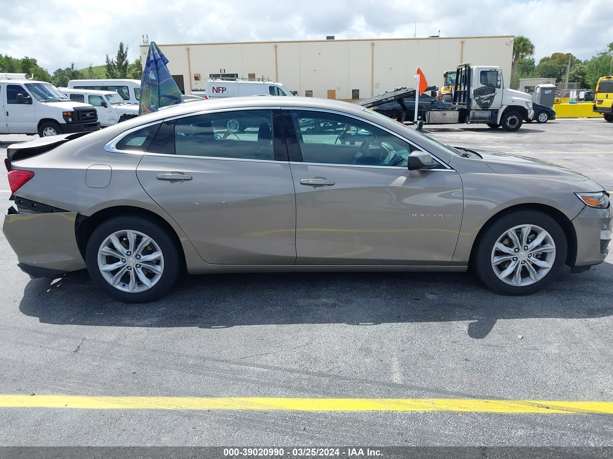 Photo 12 VIN: 1G1ZD5ST6PF253470 - CHEVROLET MALIBU 