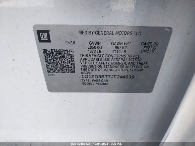 Photo 8 VIN: 1G1ZD5ST7JF244039 - CHEVROLET MALIBU 