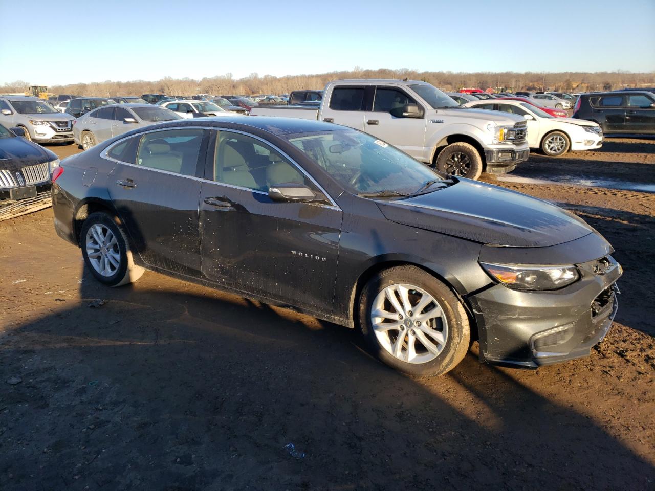 Photo 3 VIN: 1G1ZD5ST7JF255316 - CHEVROLET MALIBU 