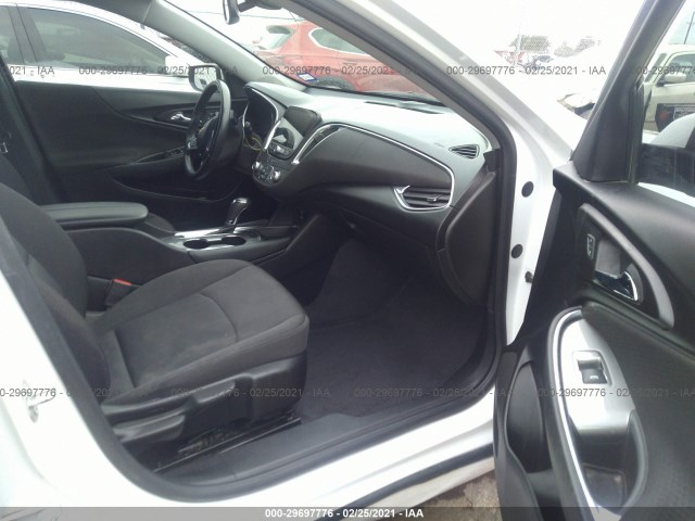 Photo 4 VIN: 1G1ZD5ST7JF287411 - CHEVROLET MALIBU 